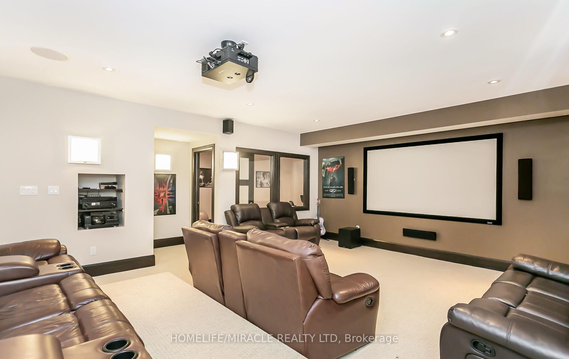 24 Jacob Gingrich Drive Property Photo 32