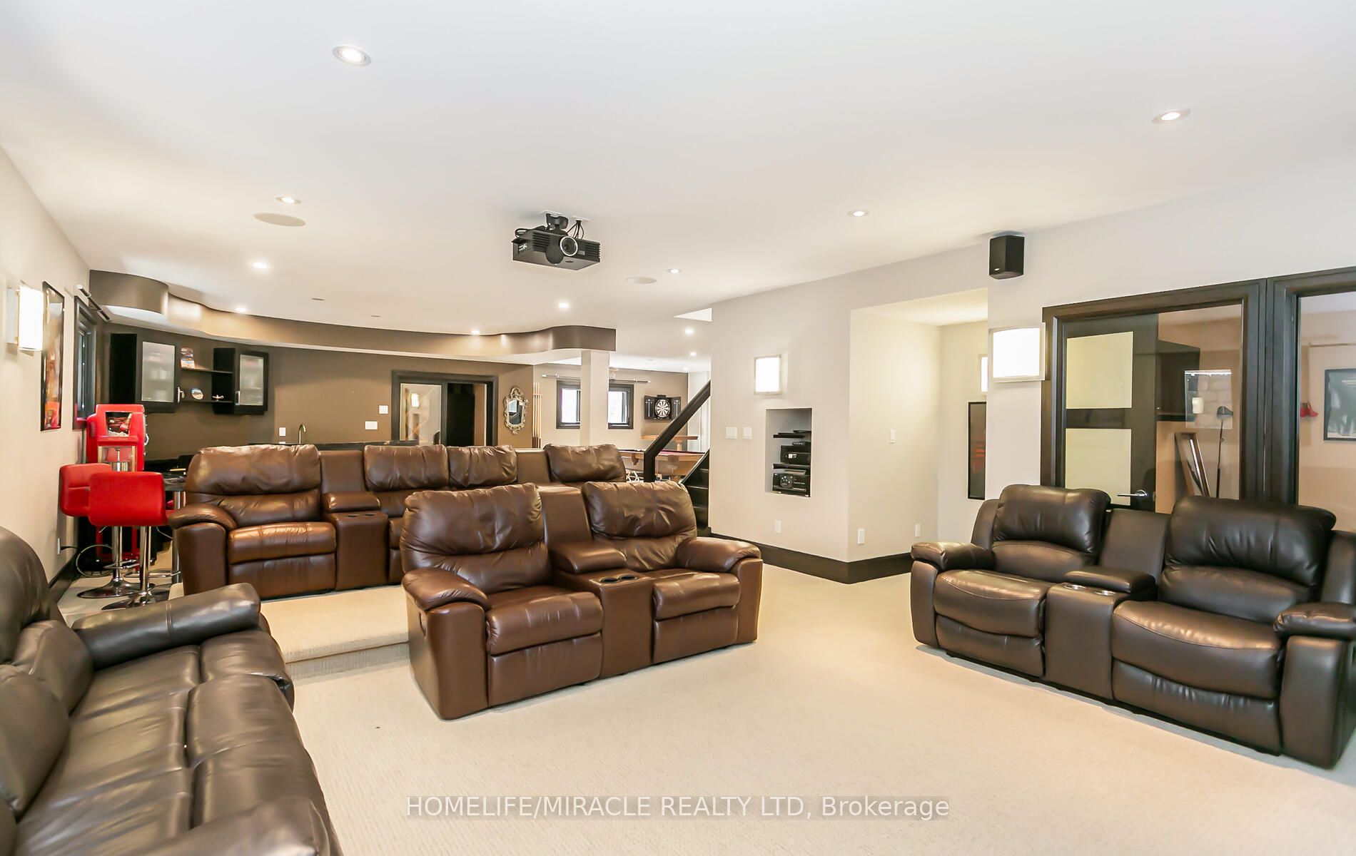 24 Jacob Gingrich Drive Property Photo 33