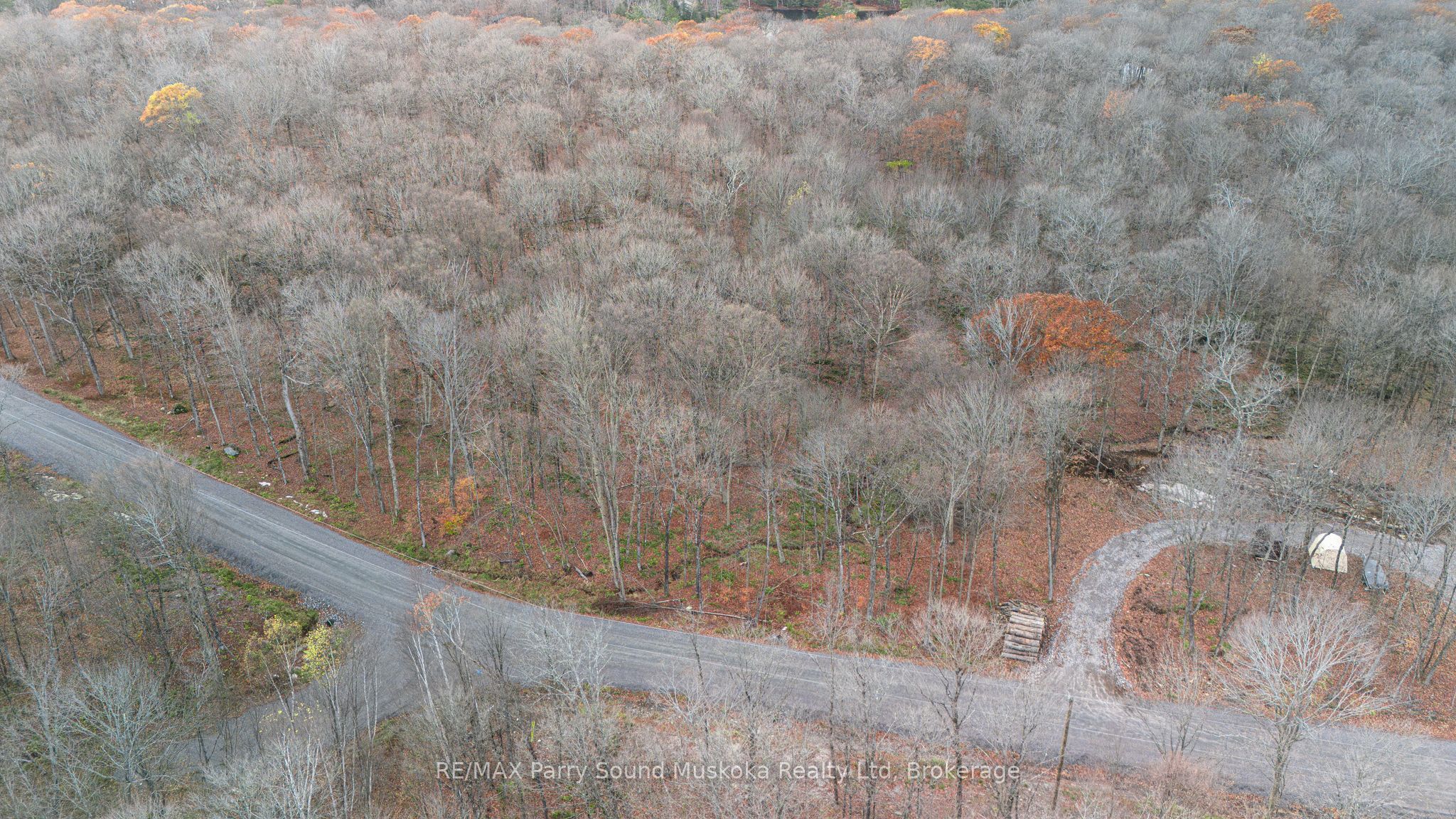 Part 7 Standing People Road Property Photo 5