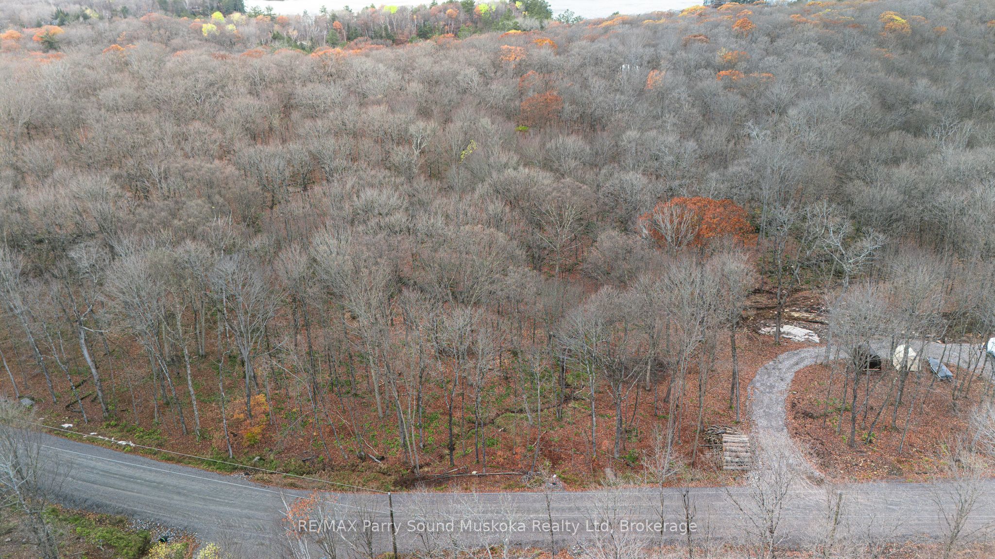 Part 7 Standing People Road Property Photo 8
