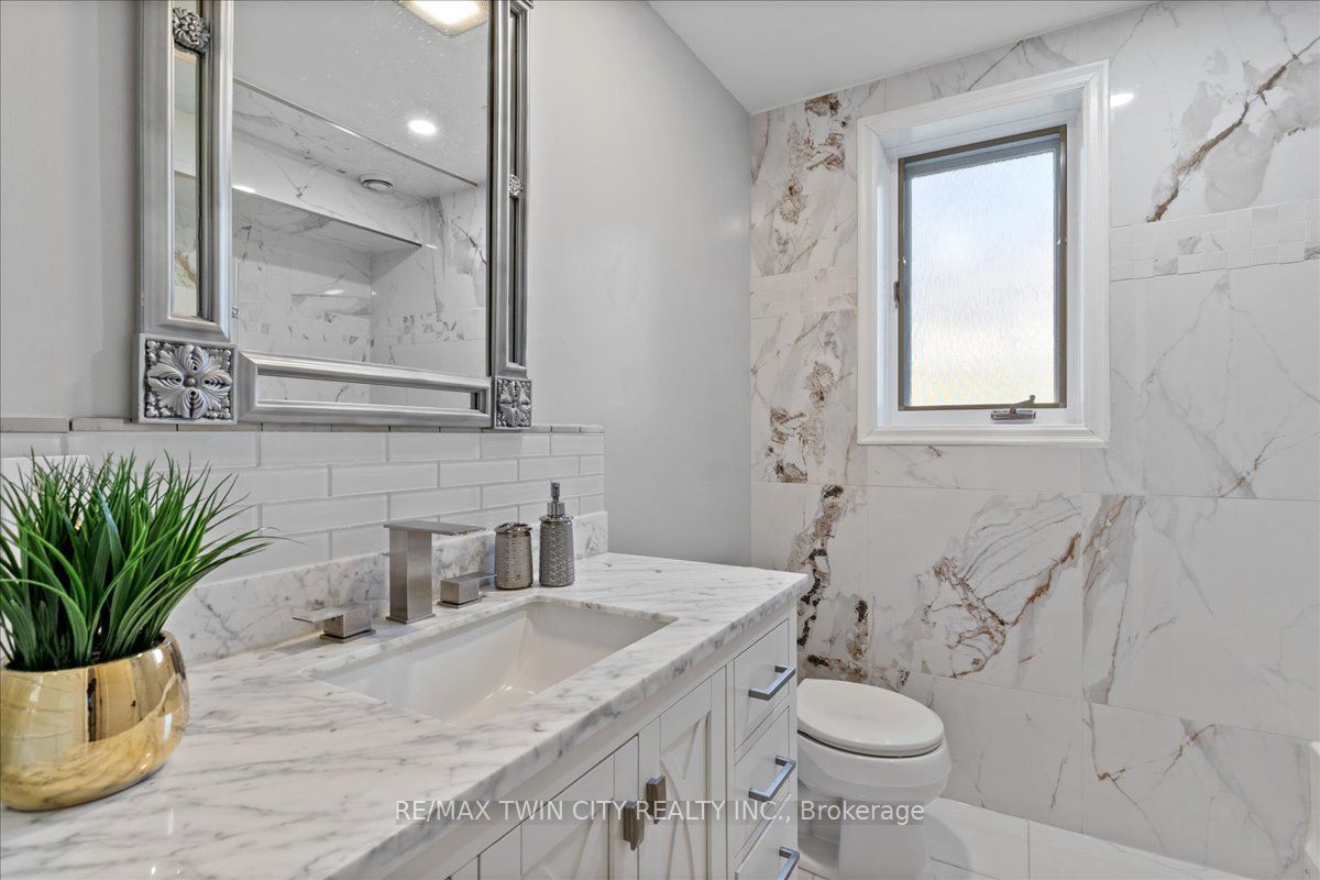 20 Grandy Lane Property Photo 33