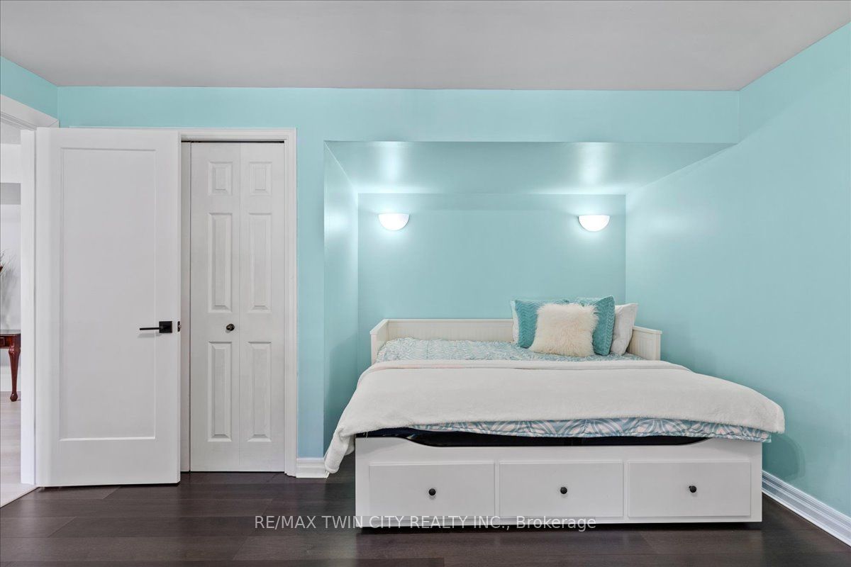 20 Grandy Lane Property Photo 36