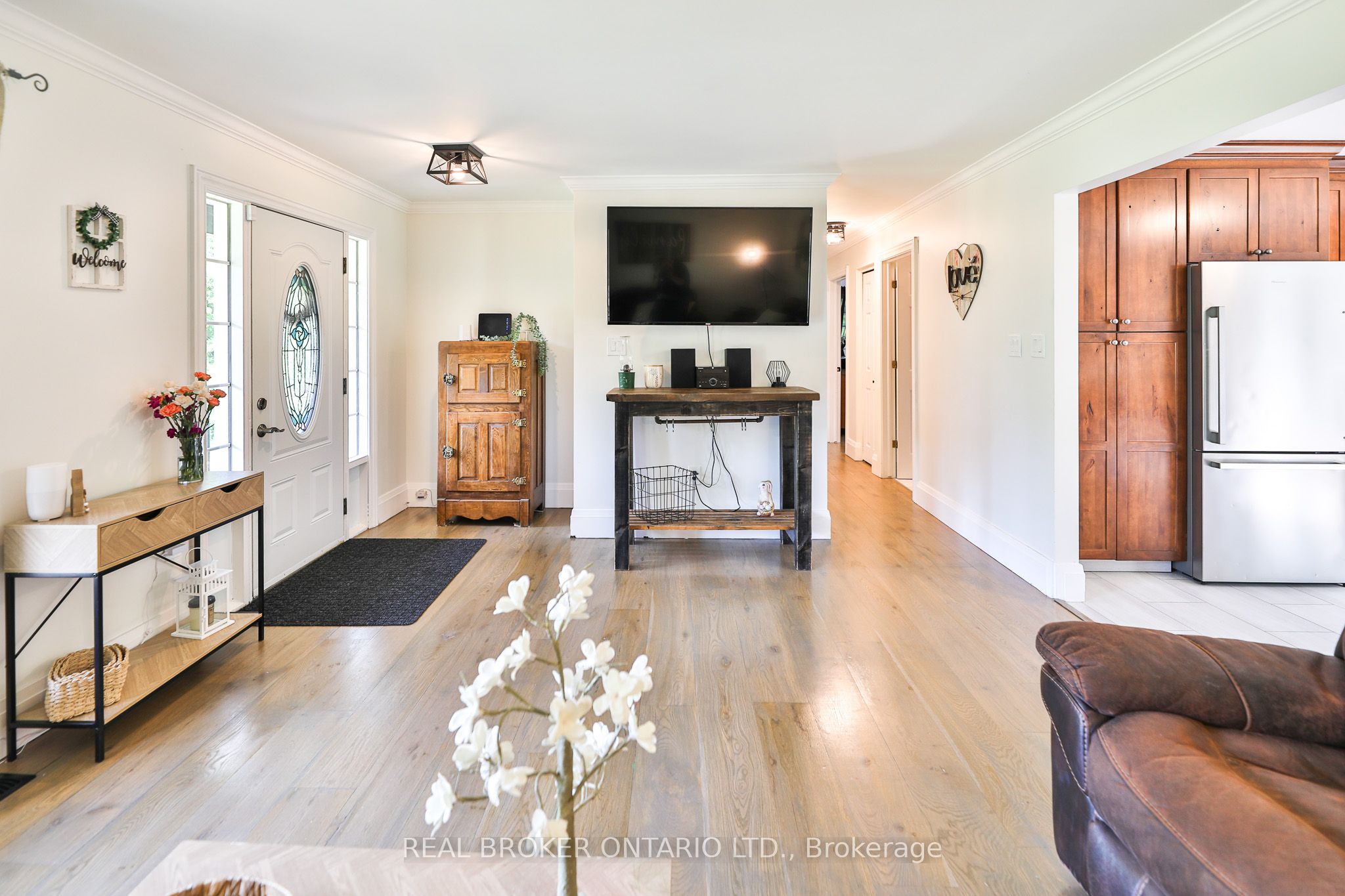 8 Benjamin Lane Property Photo 5