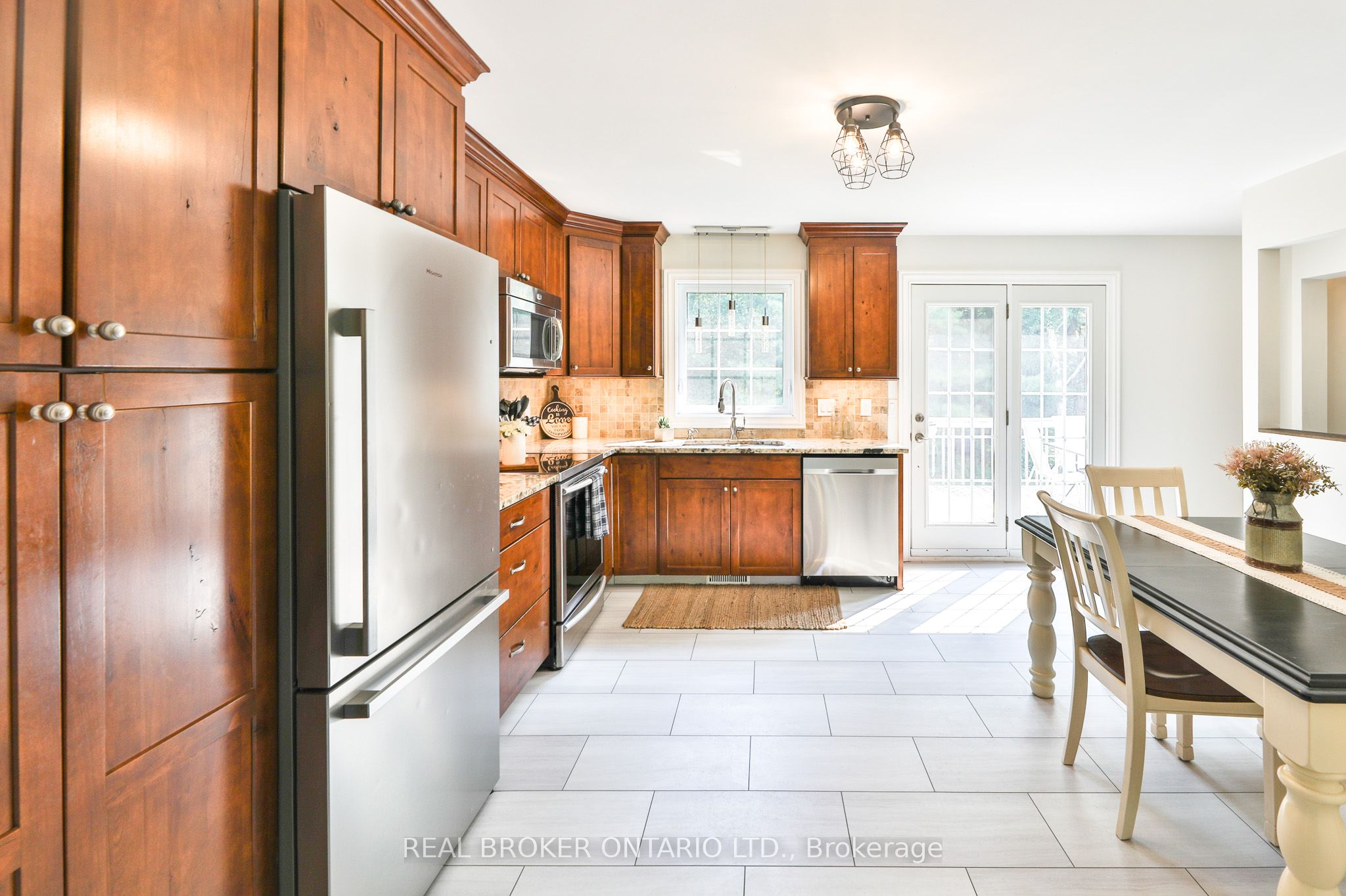 8 Benjamin Lane Property Photo 10