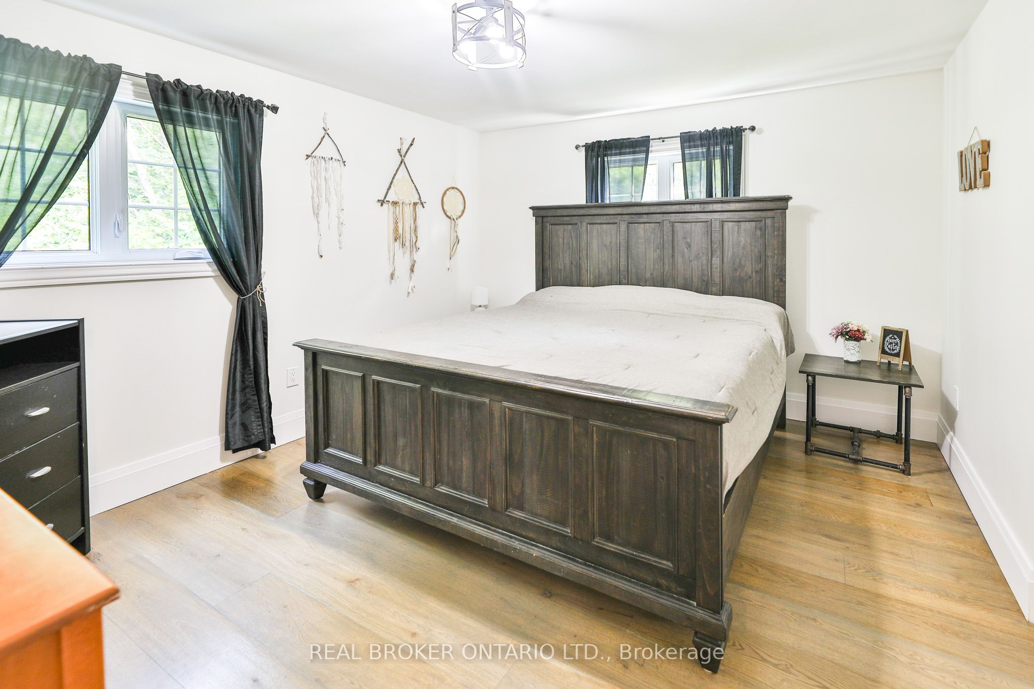 8 Benjamin Lane Property Photo 13