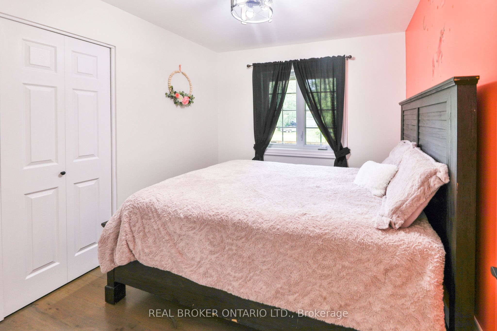 8 Benjamin Lane Property Photo 19