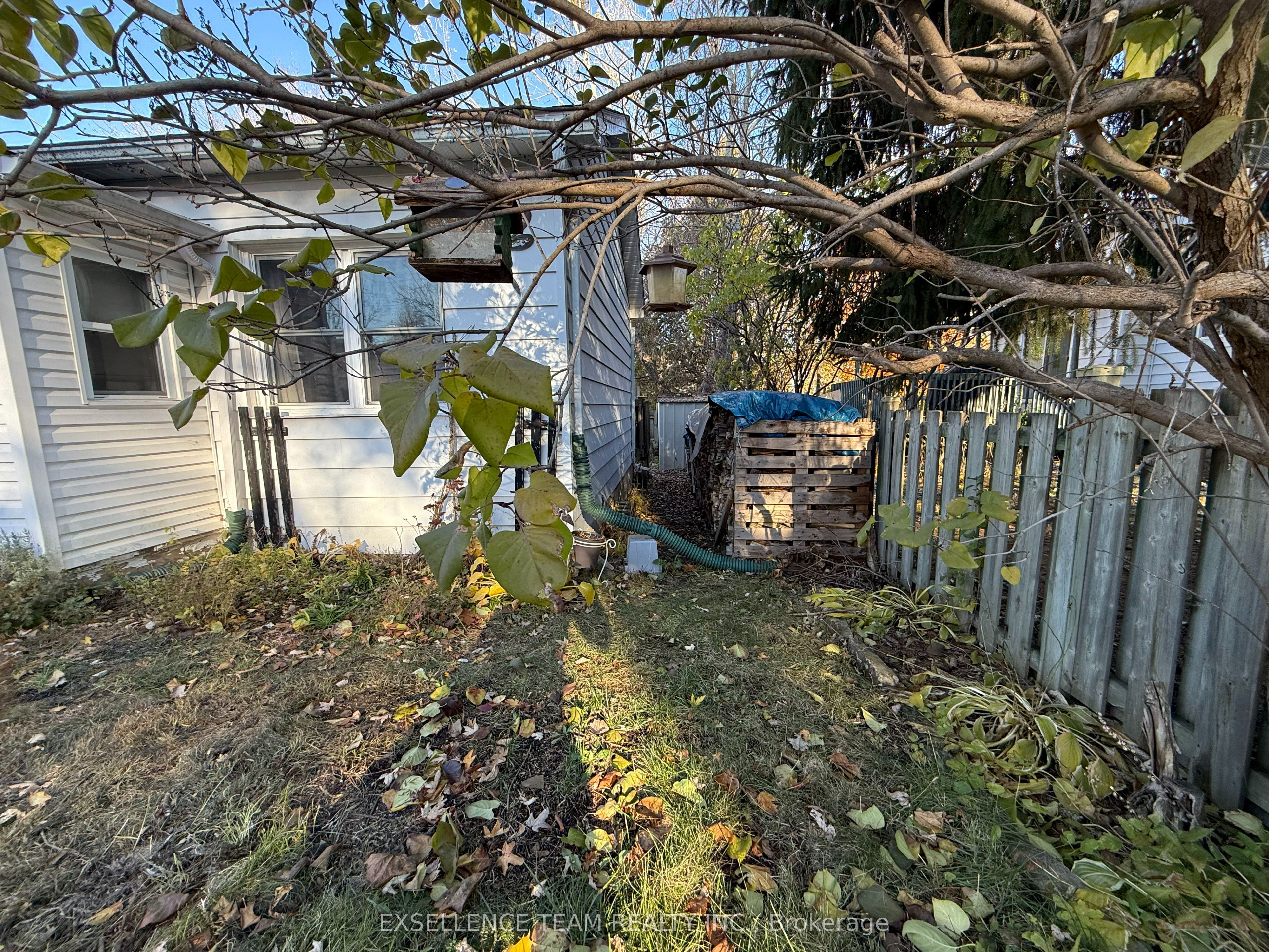 7 Mechanic Street E Property Photo 3