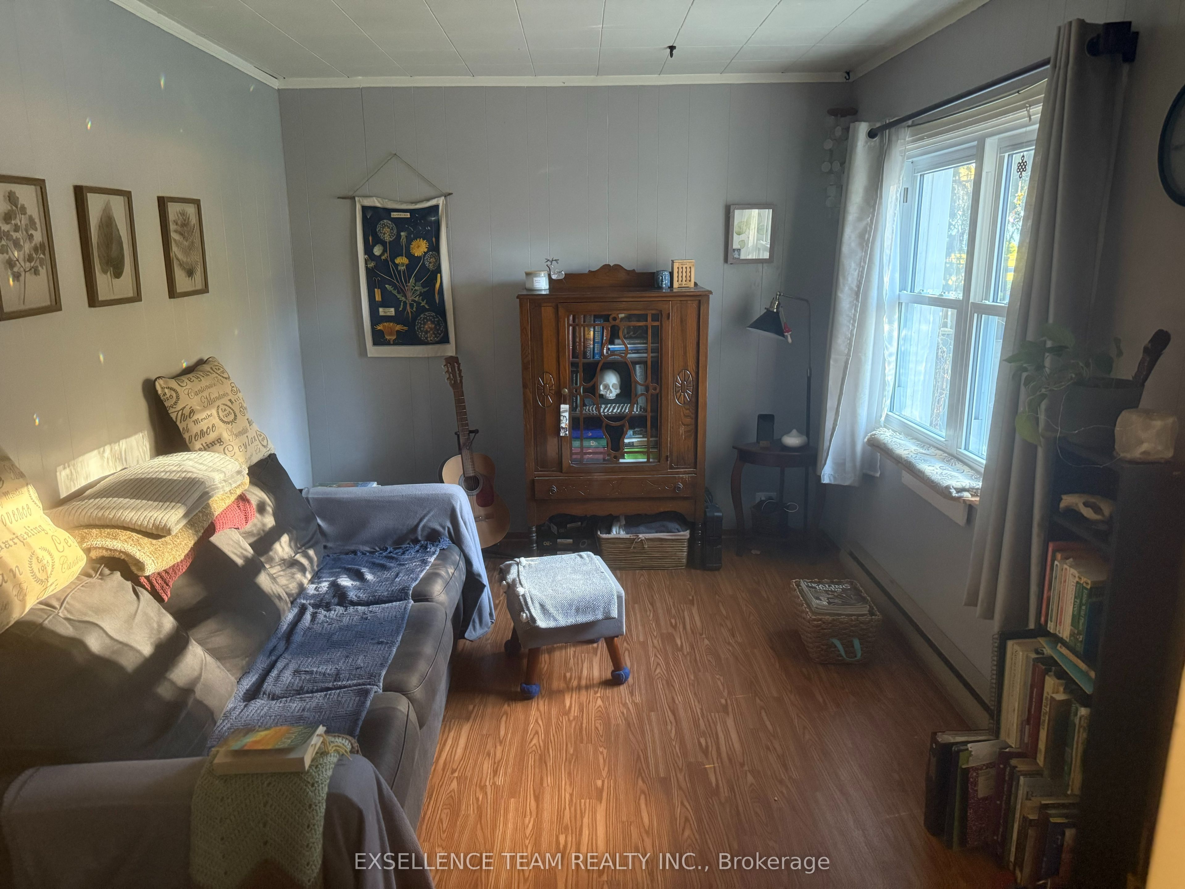 7 Mechanic Street E Property Photo 8