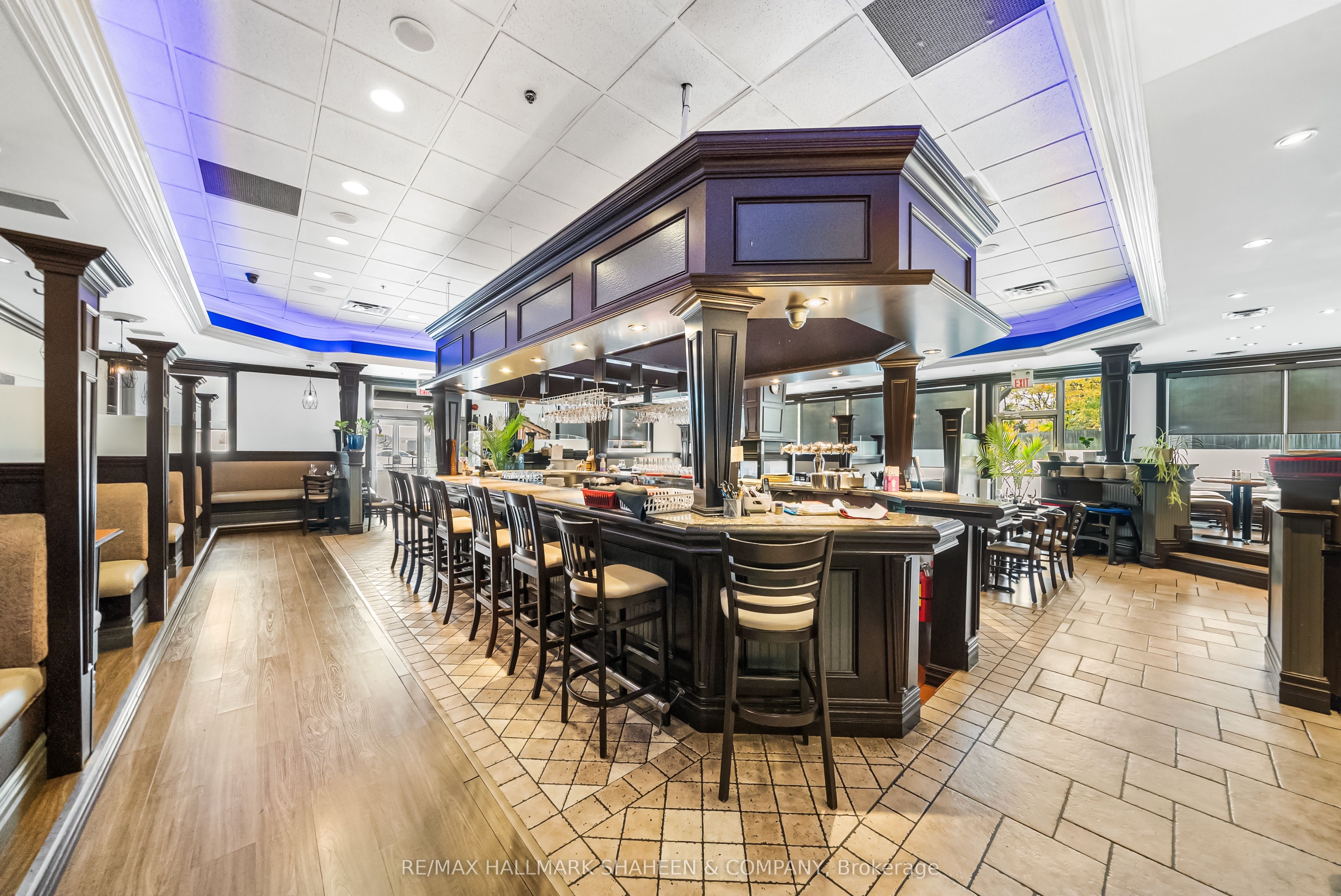 1400 Upper James Street 26 Property Photo 1