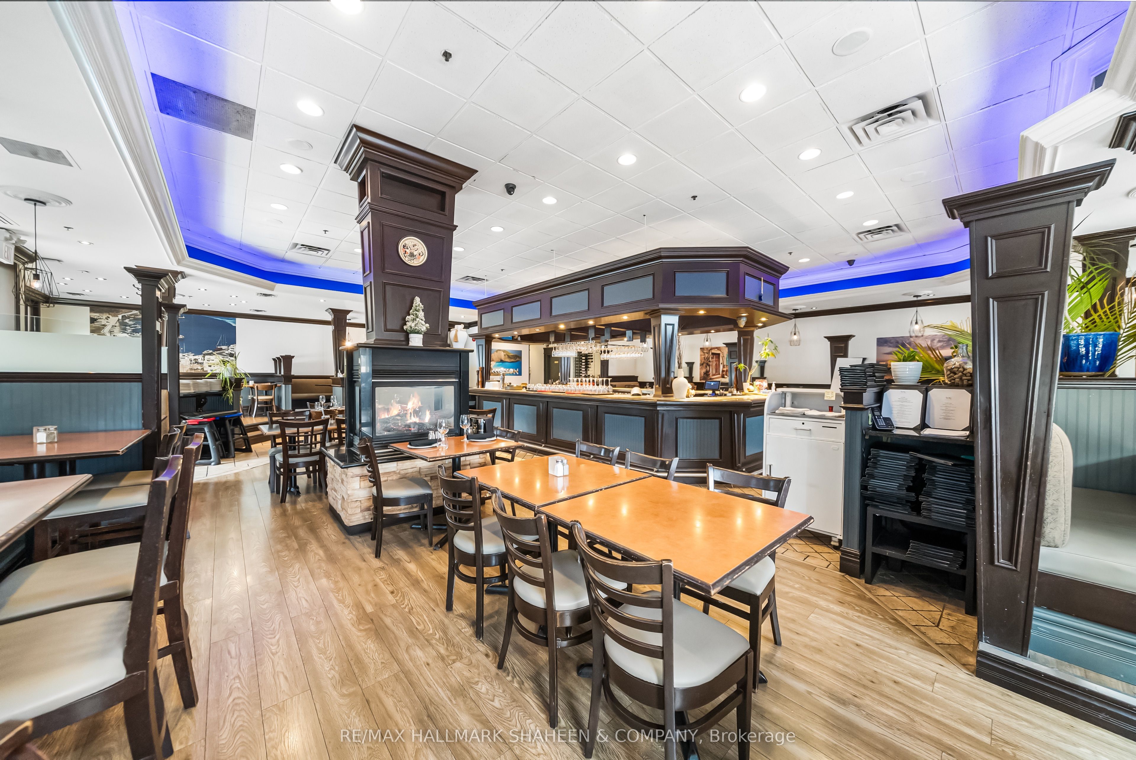 1400 Upper James Street 26 Property Photo 8