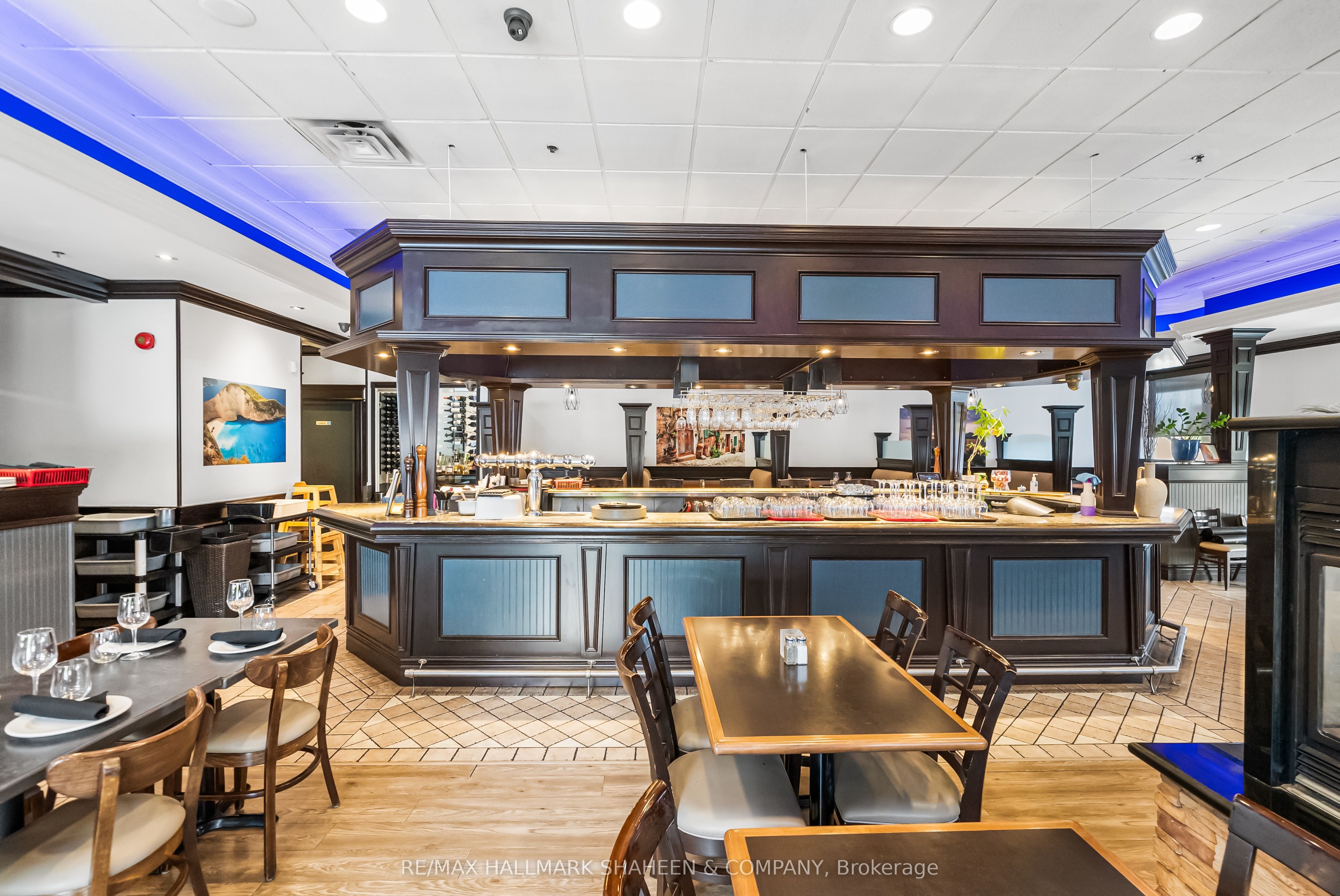 1400 Upper James Street 26 Property Photo 9