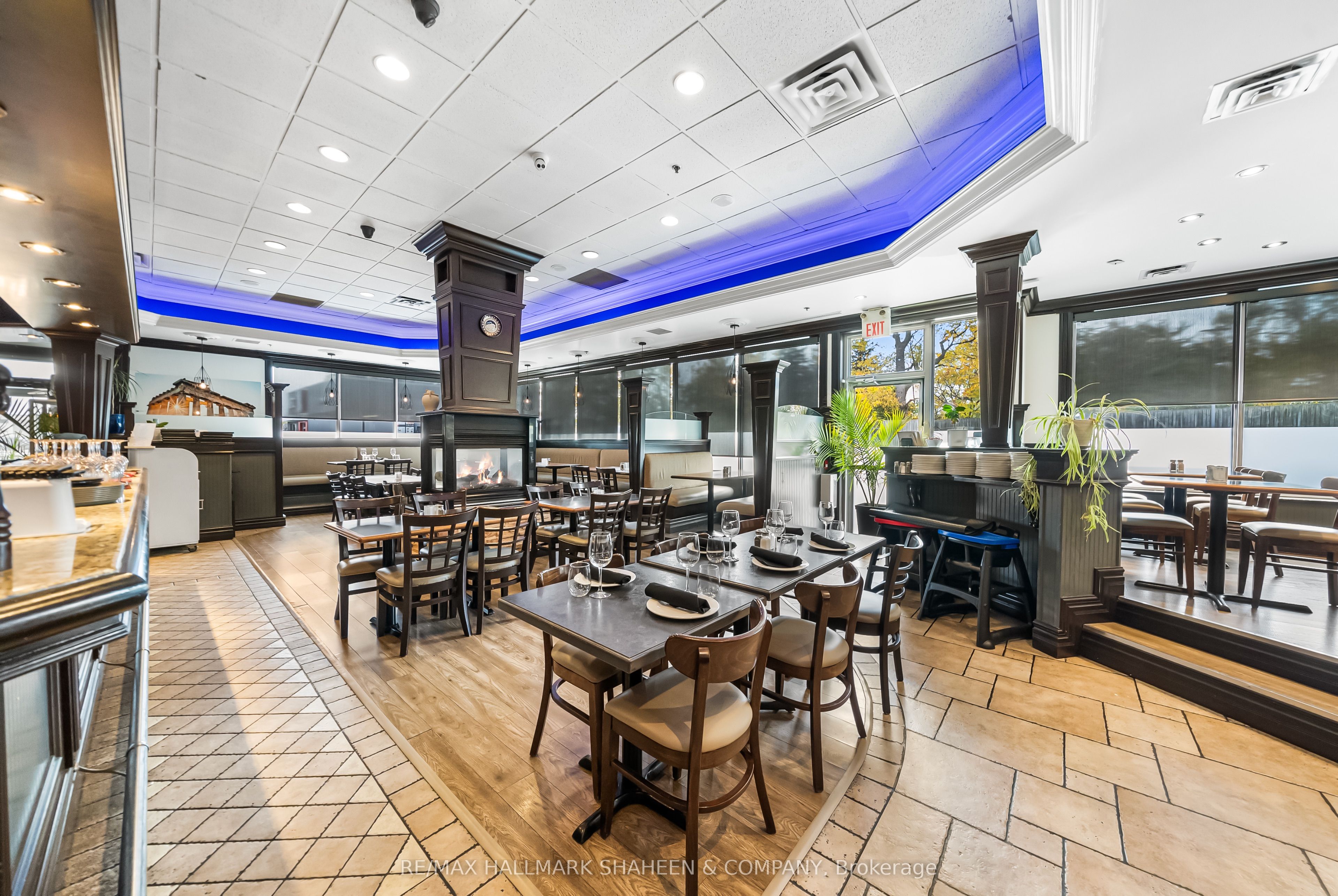 1400 Upper James Street 26 Property Photo 11