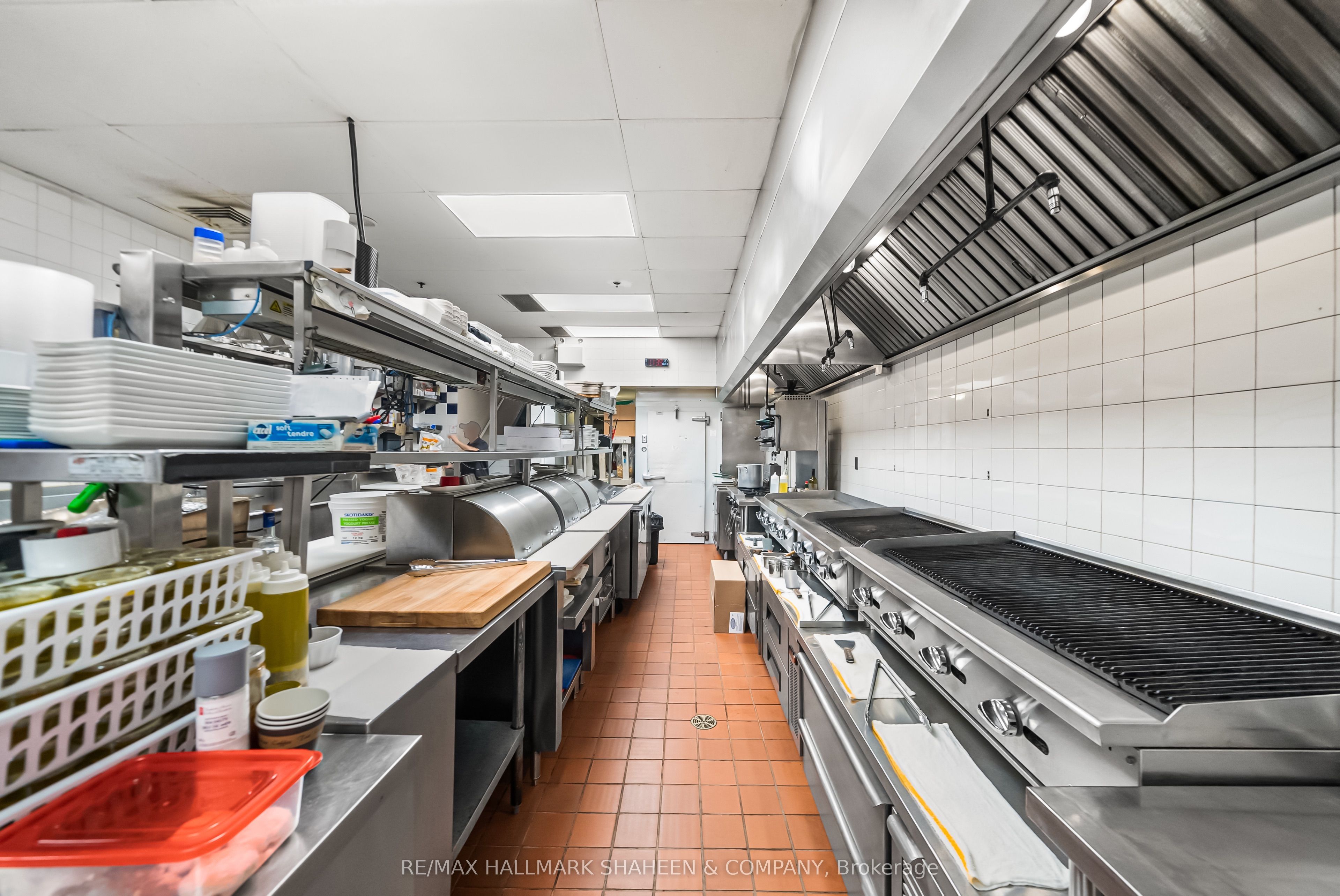 1400 Upper James Street 26 Property Photo 14