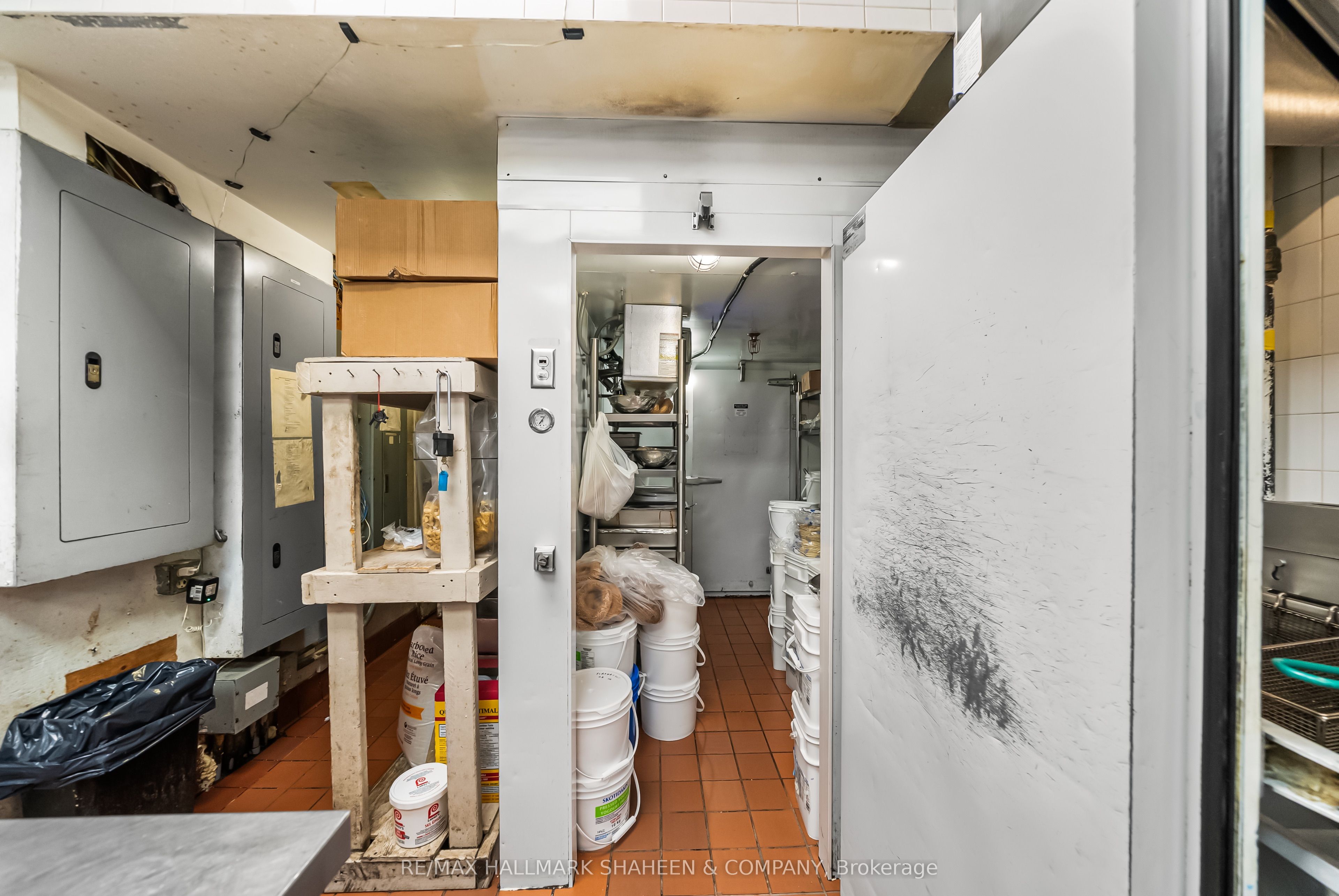 1400 Upper James Street 26 Property Photo 20