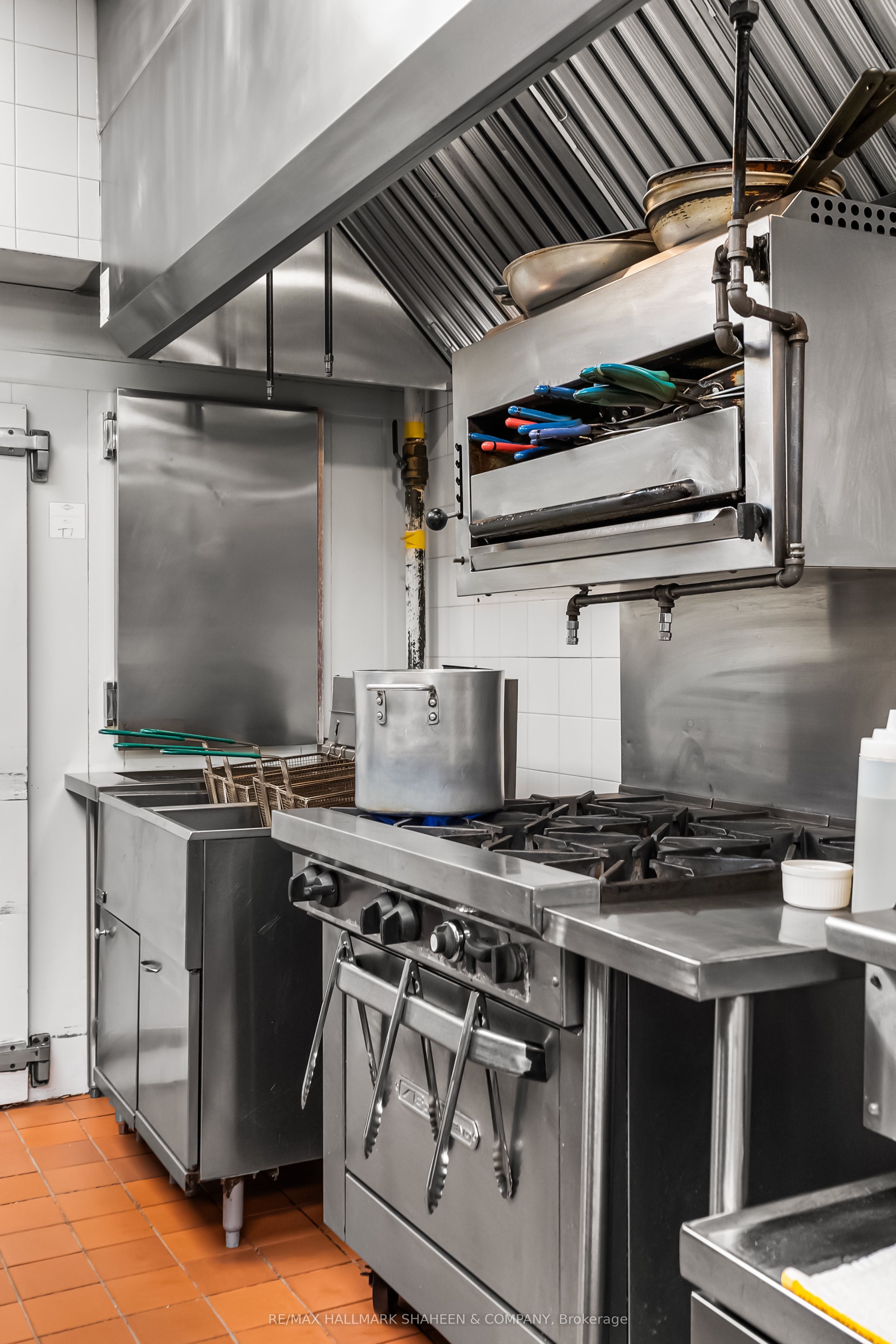 1400 Upper James Street 26 Property Photo 23