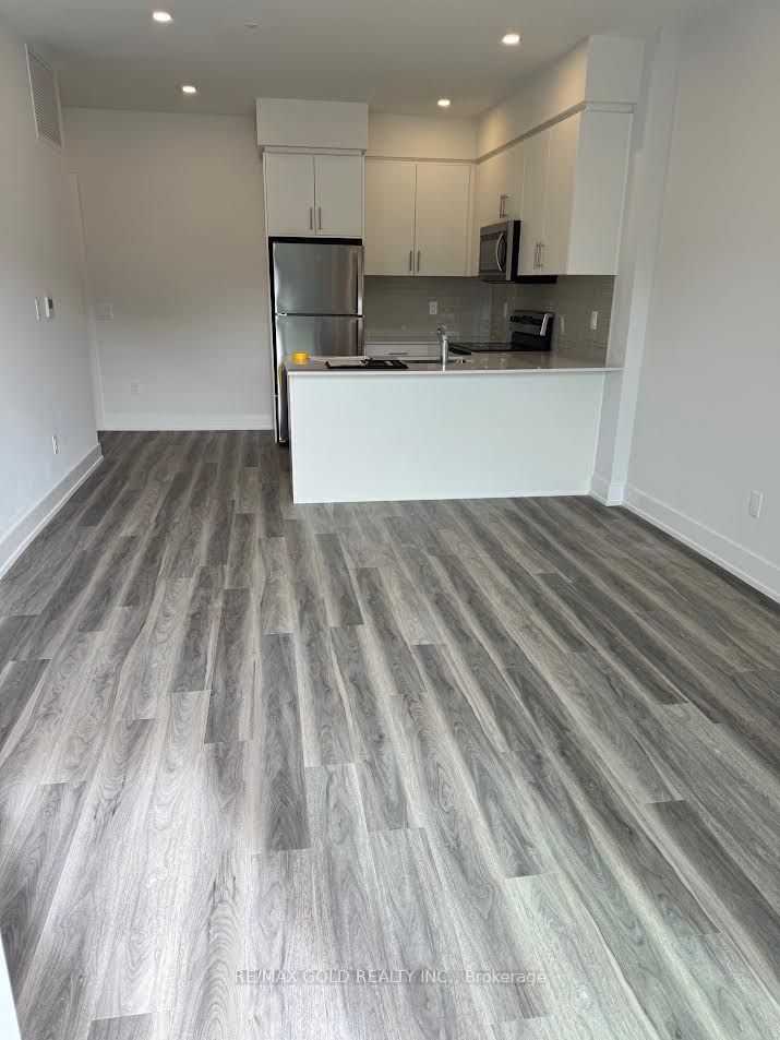 1100 Lackner Place Property Photo 12