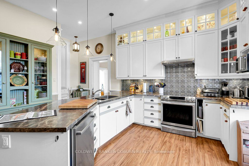 35 Lakeshore Drive Property Photo 13