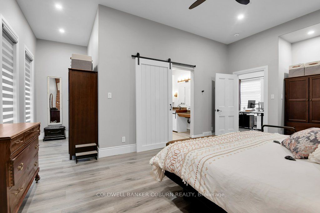 35 Lakeshore Drive Property Photo 21