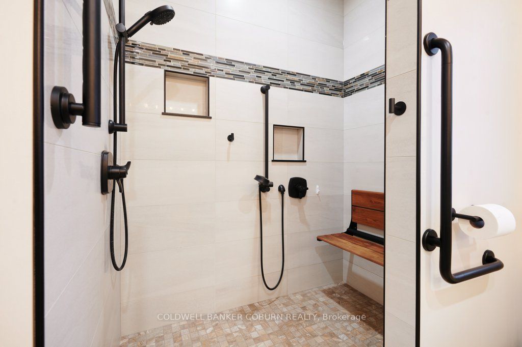 35 Lakeshore Drive Property Photo 23