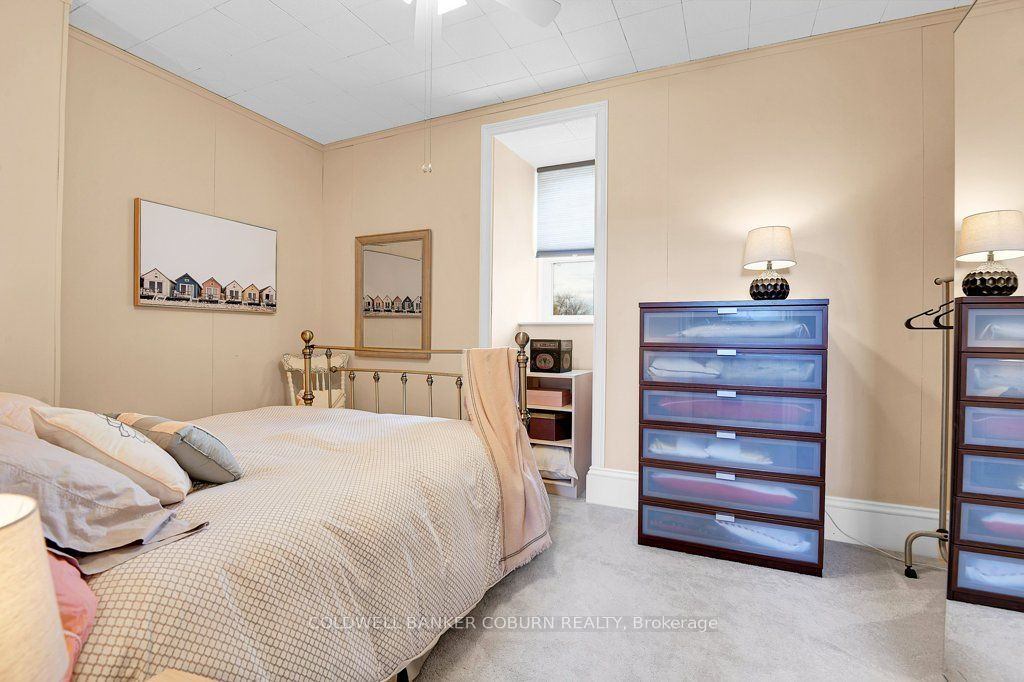 35 Lakeshore Drive Property Photo 32