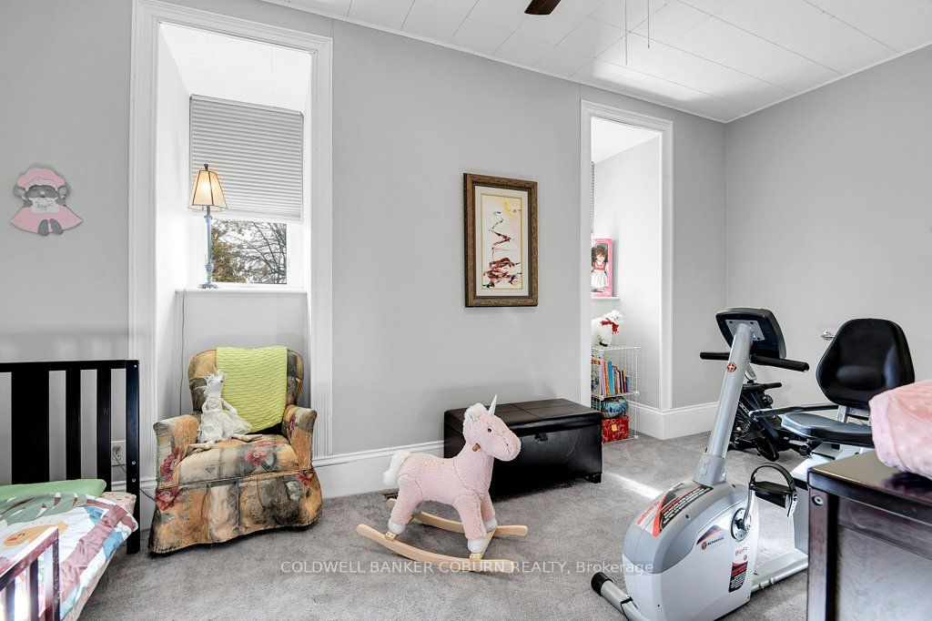 35 Lakeshore Drive Property Photo 33