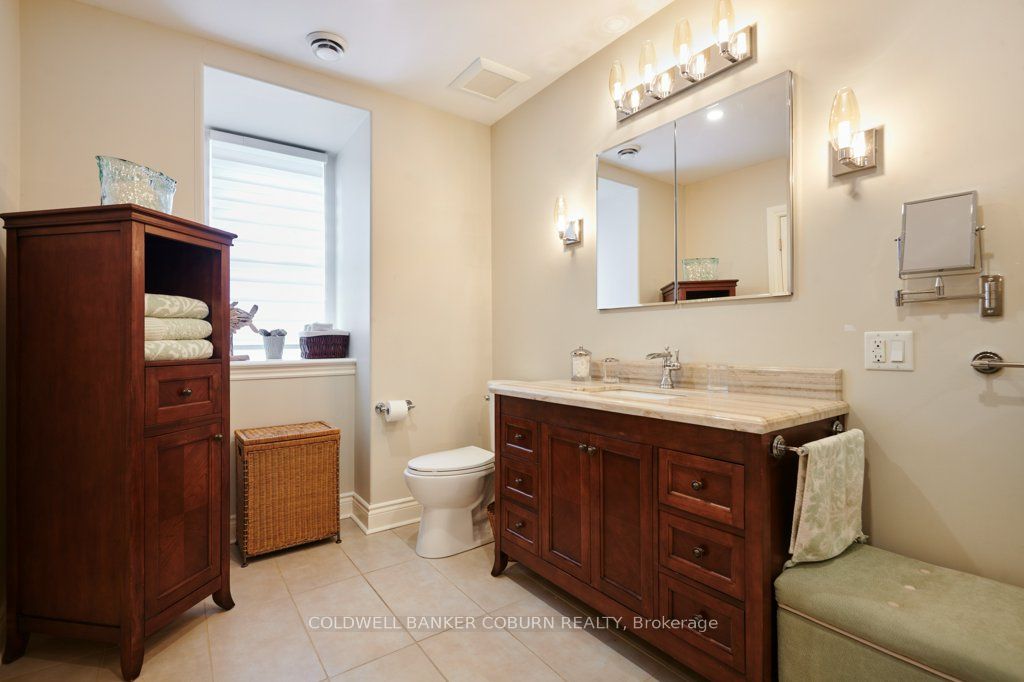 35 Lakeshore Drive Property Photo 37