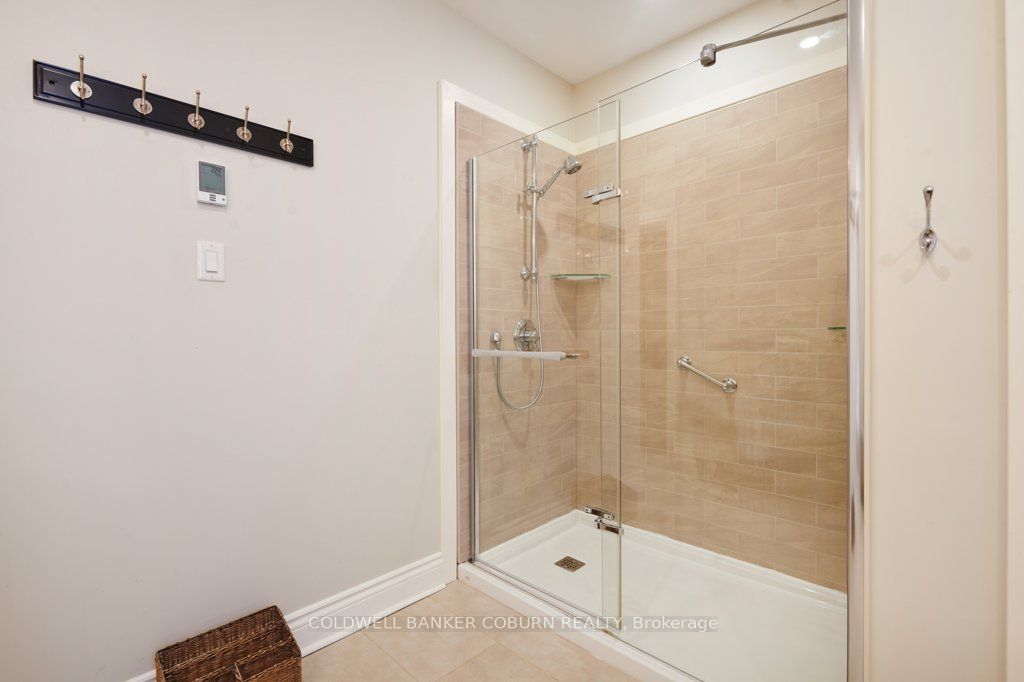 35 Lakeshore Drive Property Photo 38