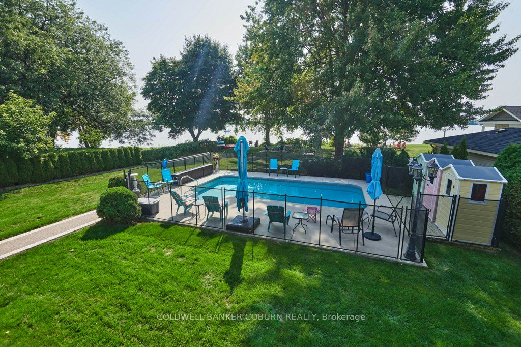 35 Lakeshore Drive Property Photo 43