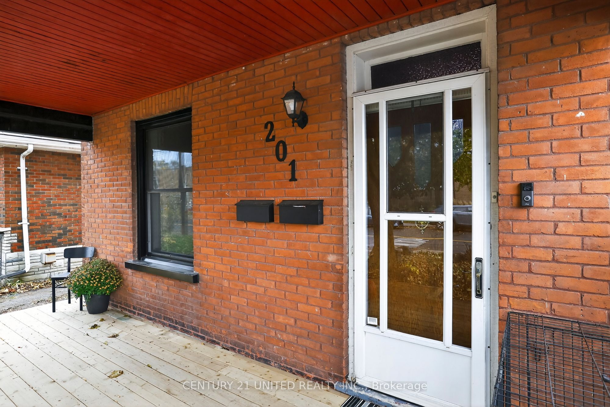 201 Romaine Street Property Photo 4