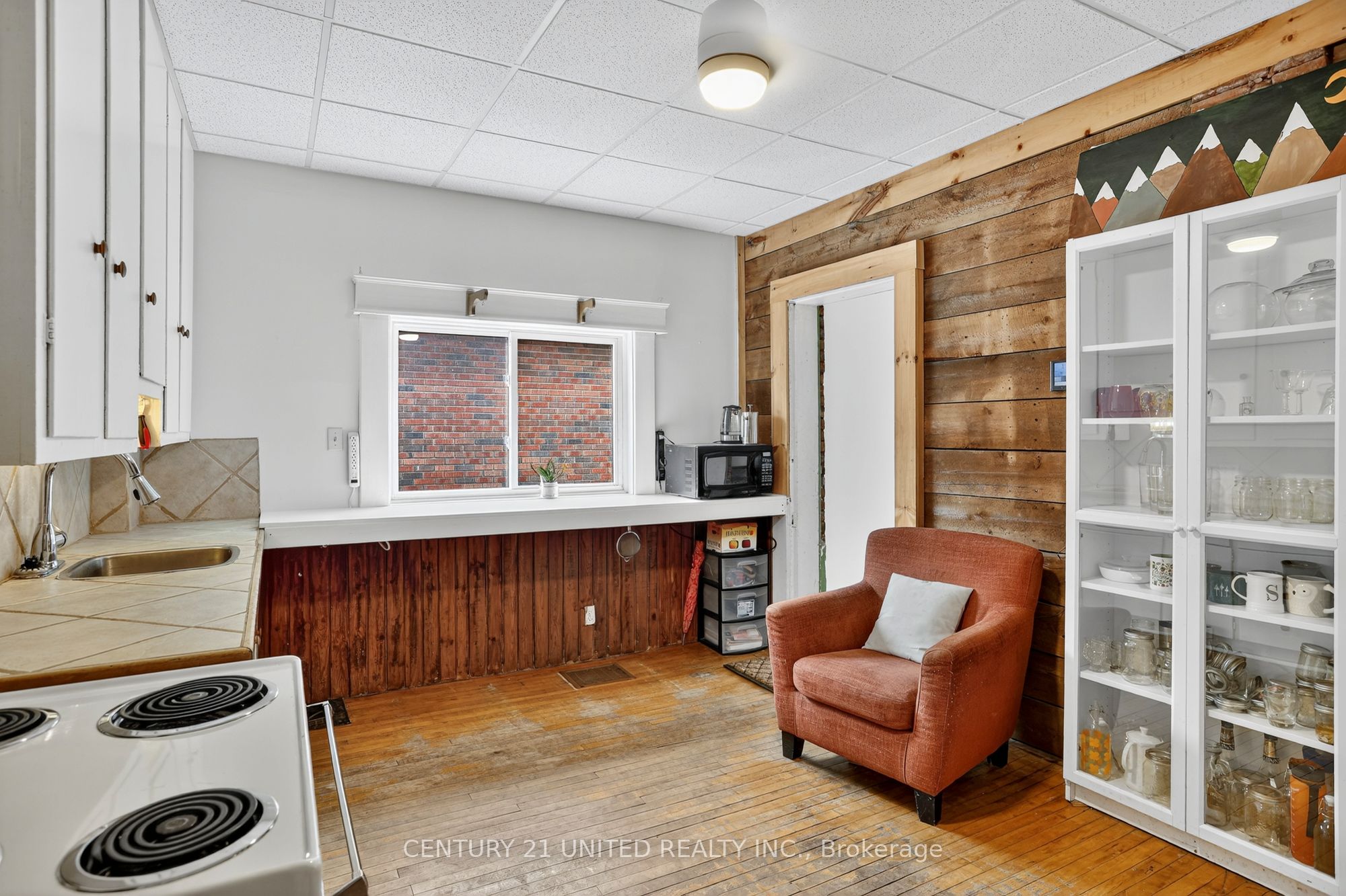 201 Romaine Street Property Photo 12