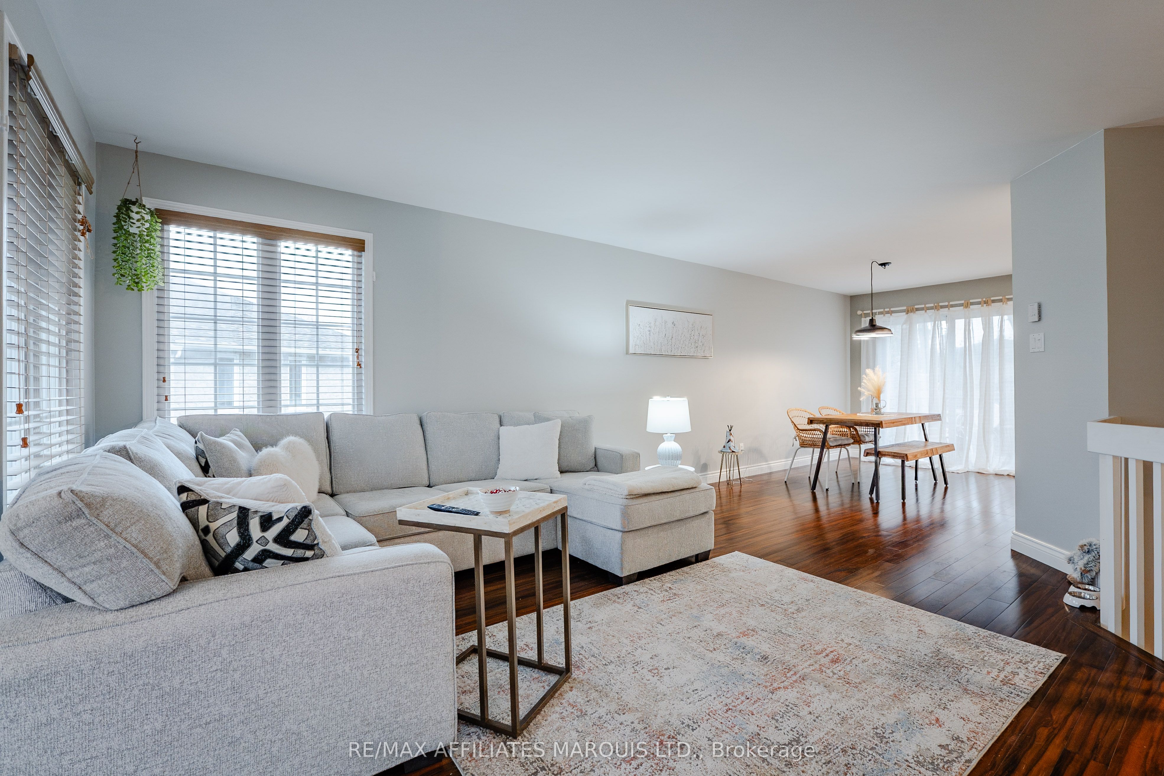 701 Robin Court Property Photo 9