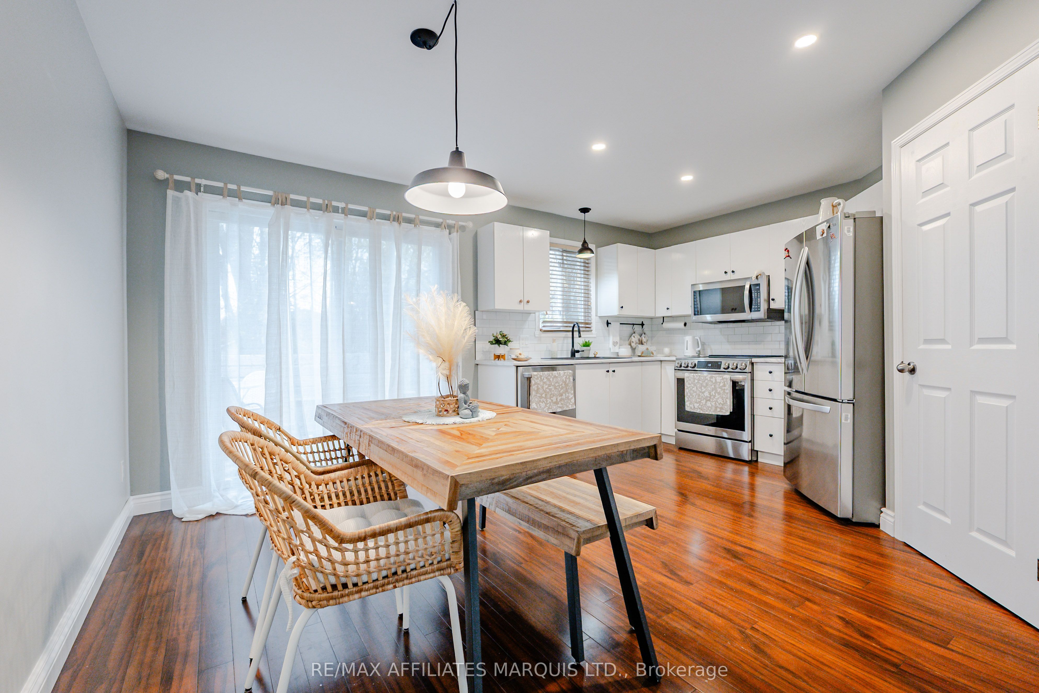 701 Robin Court Property Photo 11