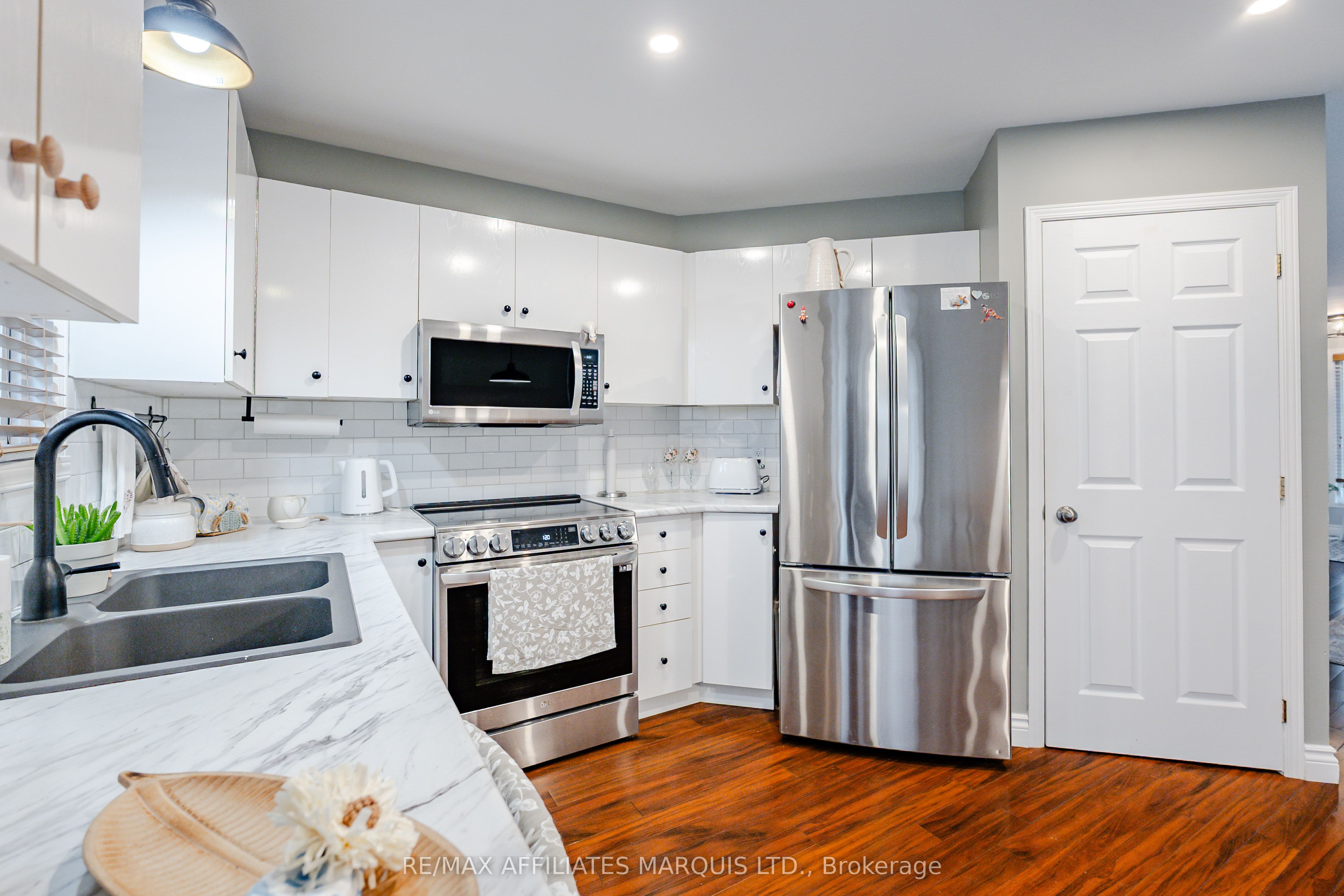 701 Robin Court Property Photo 17