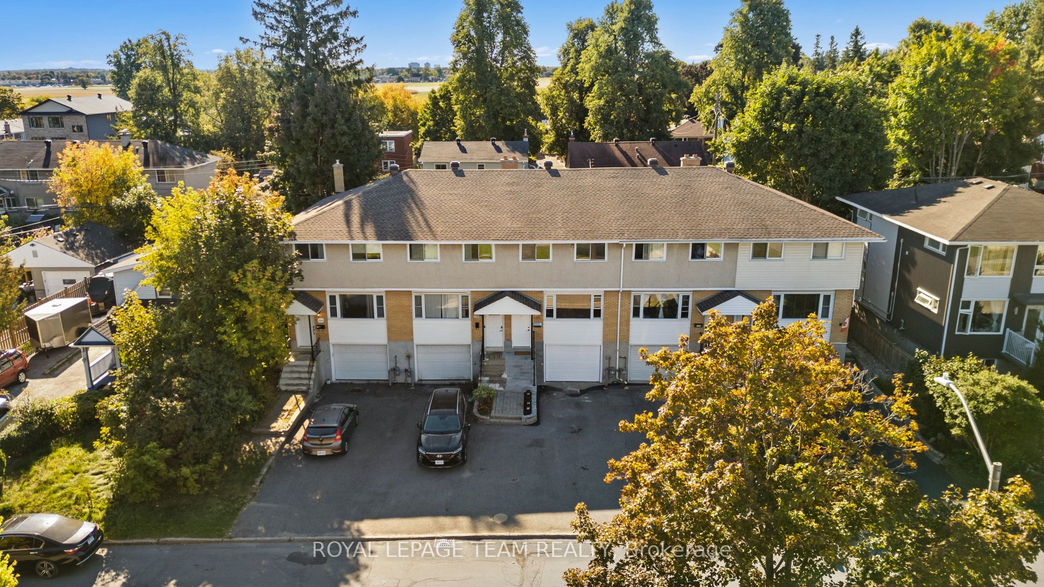 1308 Summerville Avenue Property Photo 2