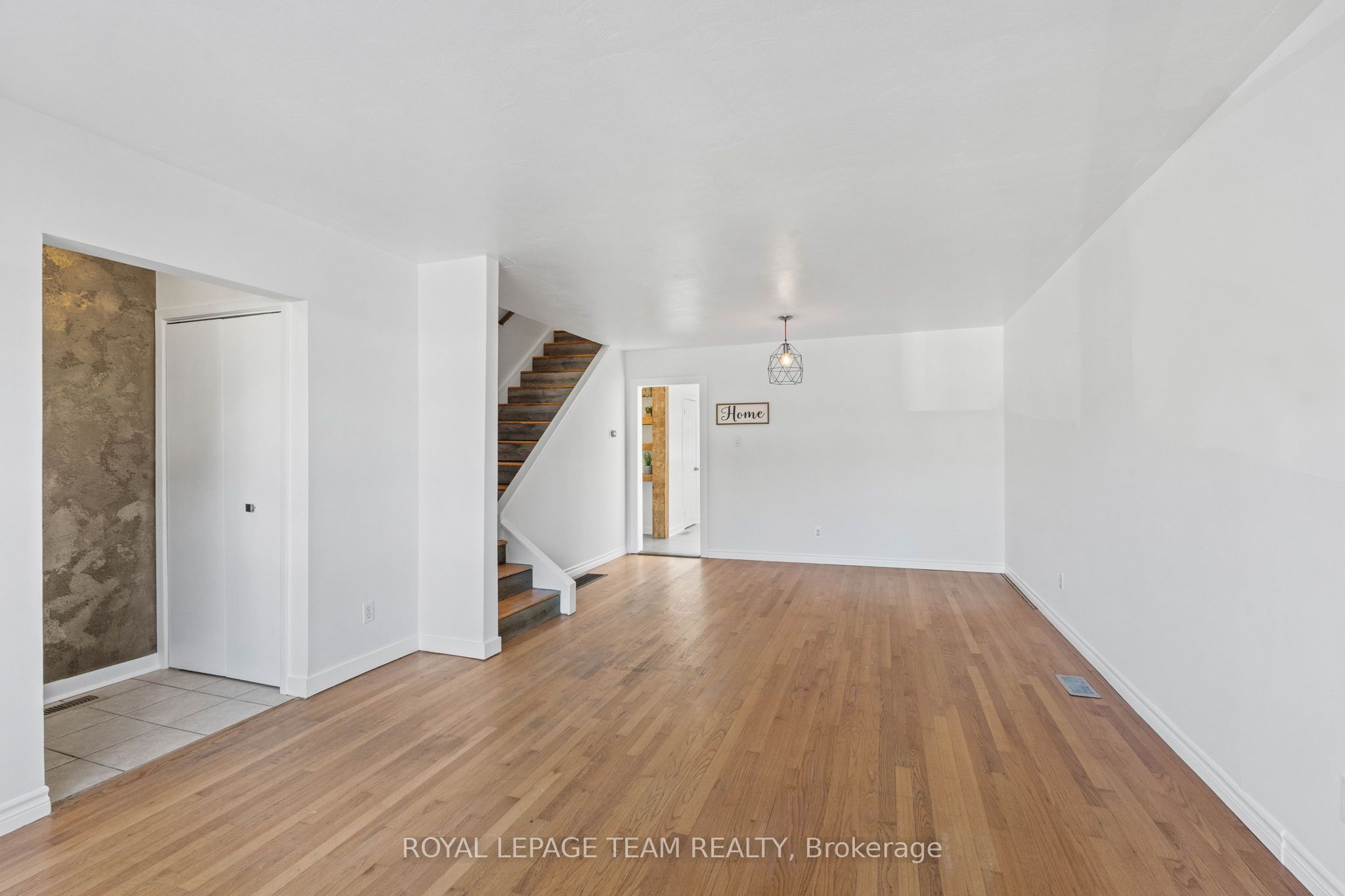 1308 Summerville Avenue Property Photo 10