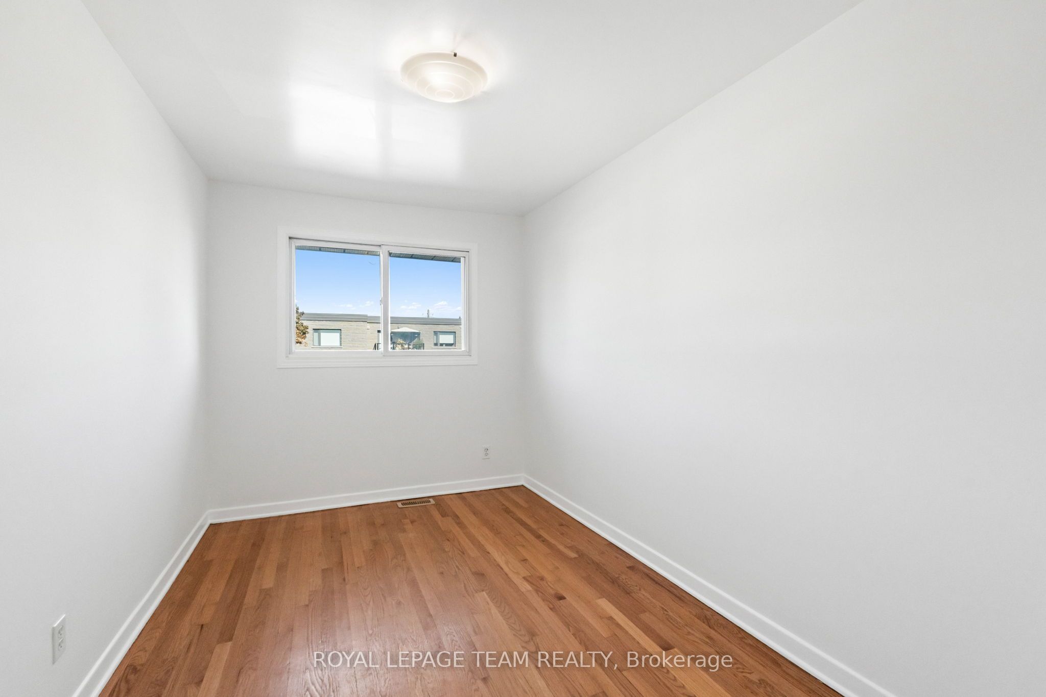 1308 Summerville Avenue Property Photo 24