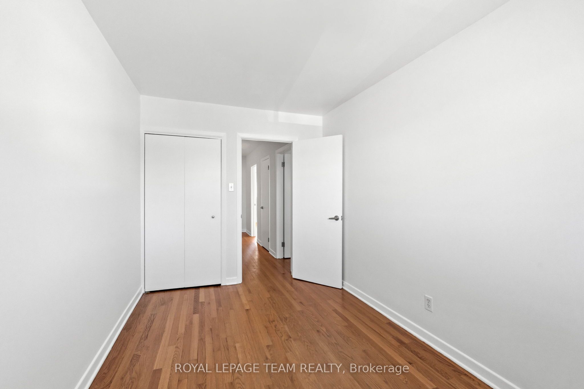 1308 Summerville Avenue Property Photo 25