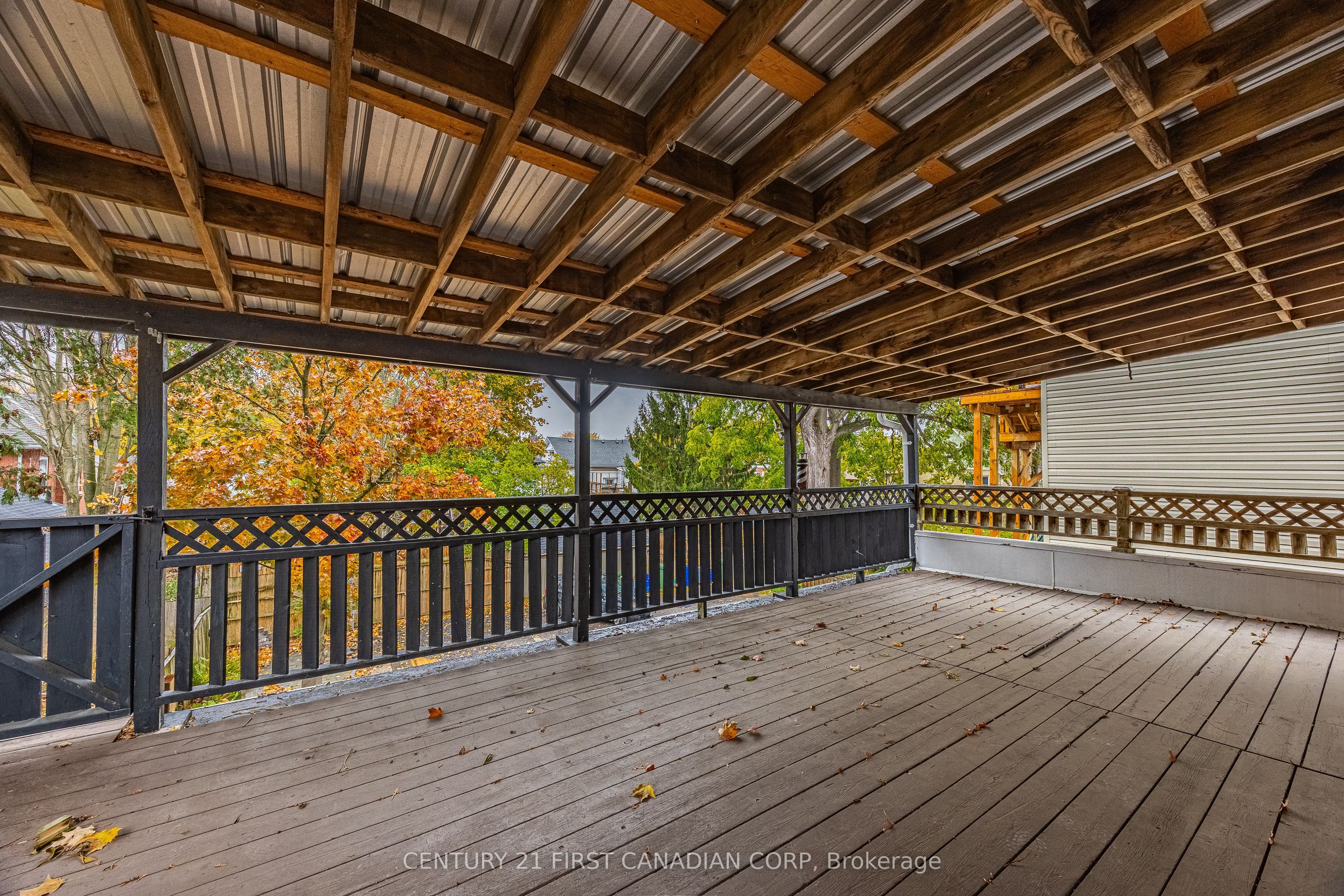 92 Hincks Street 2 Property Photo 25