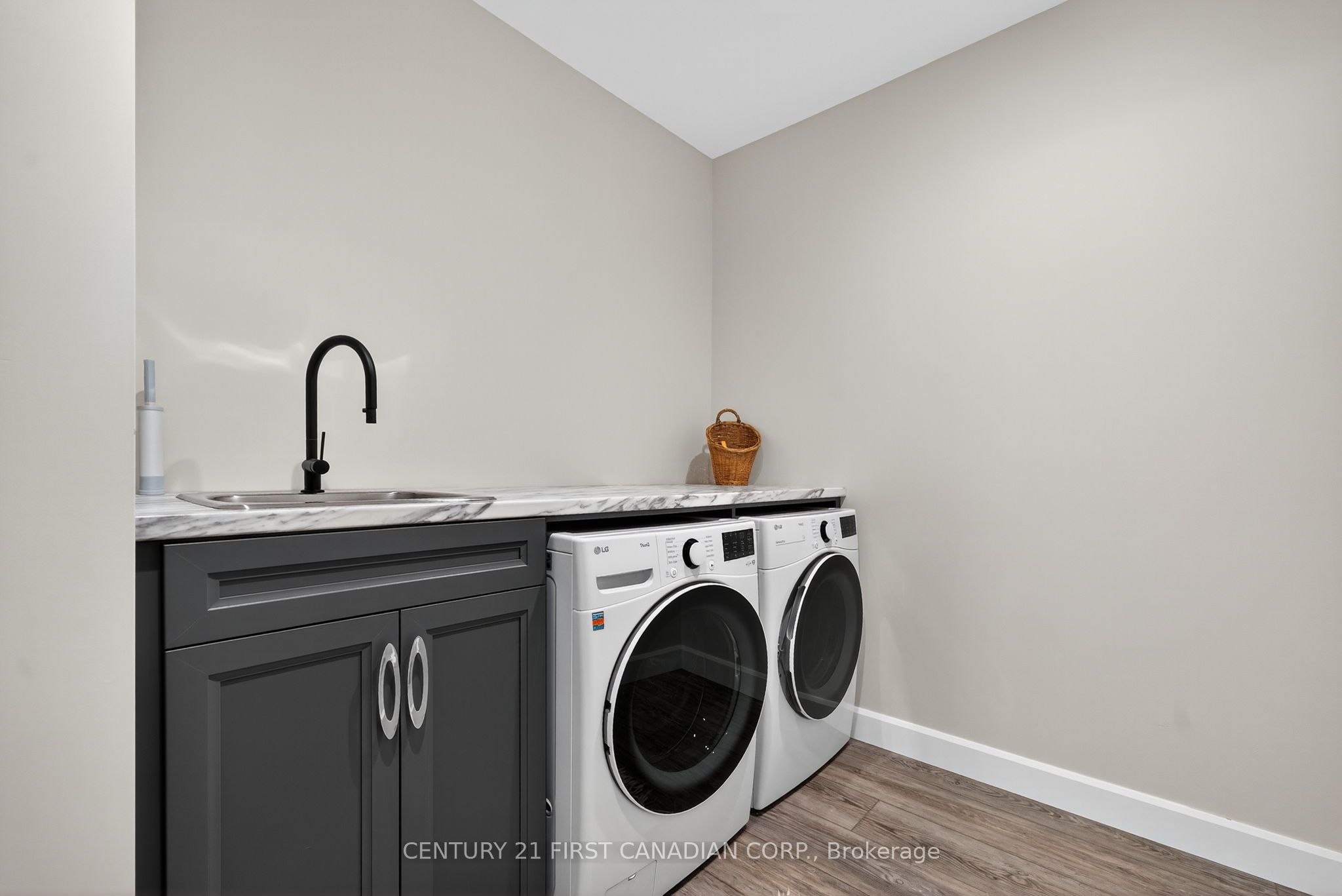 113 Macdonald Street Property Photo 11