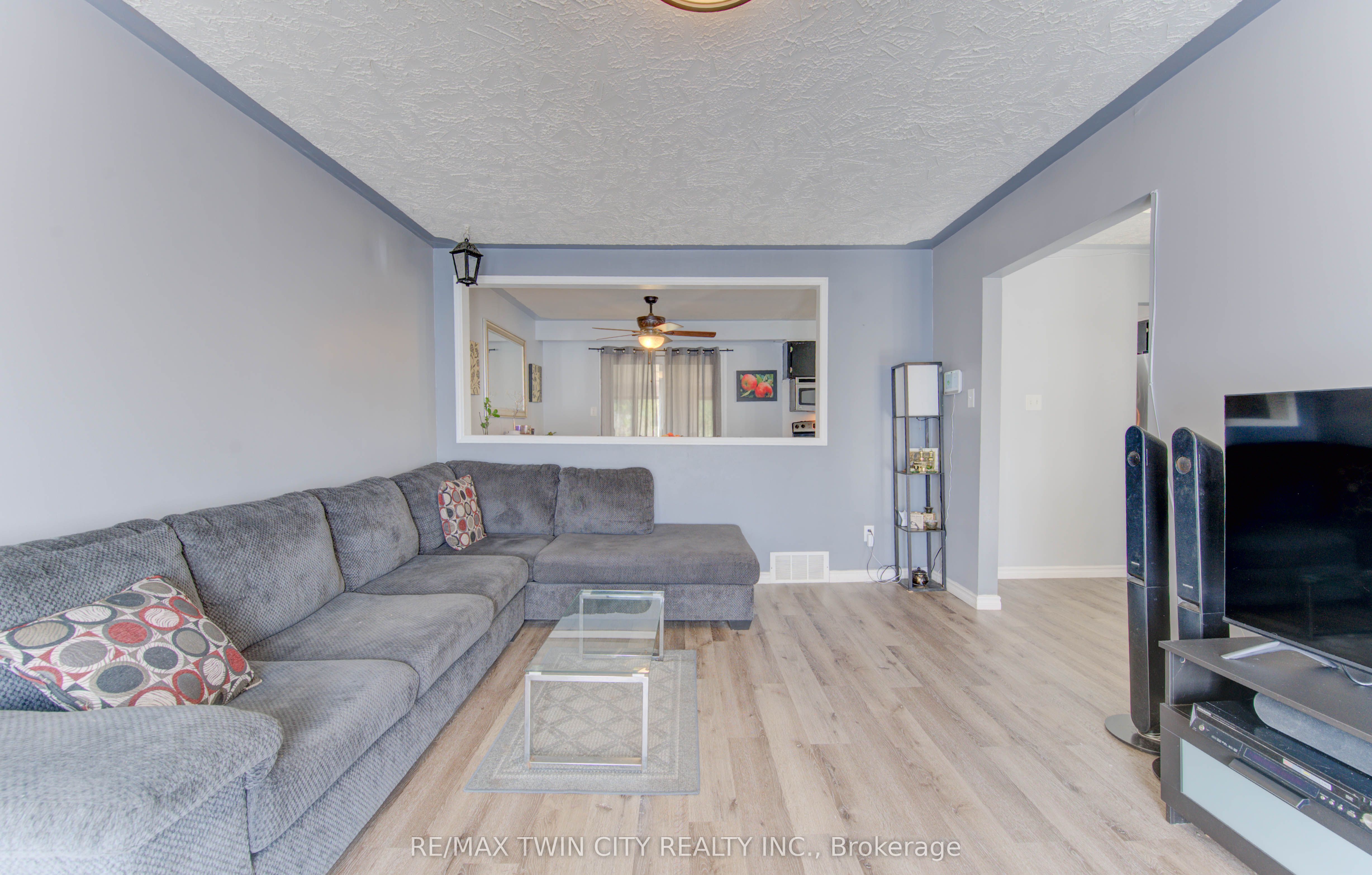 320 Country Hill Drive Property Photo 11