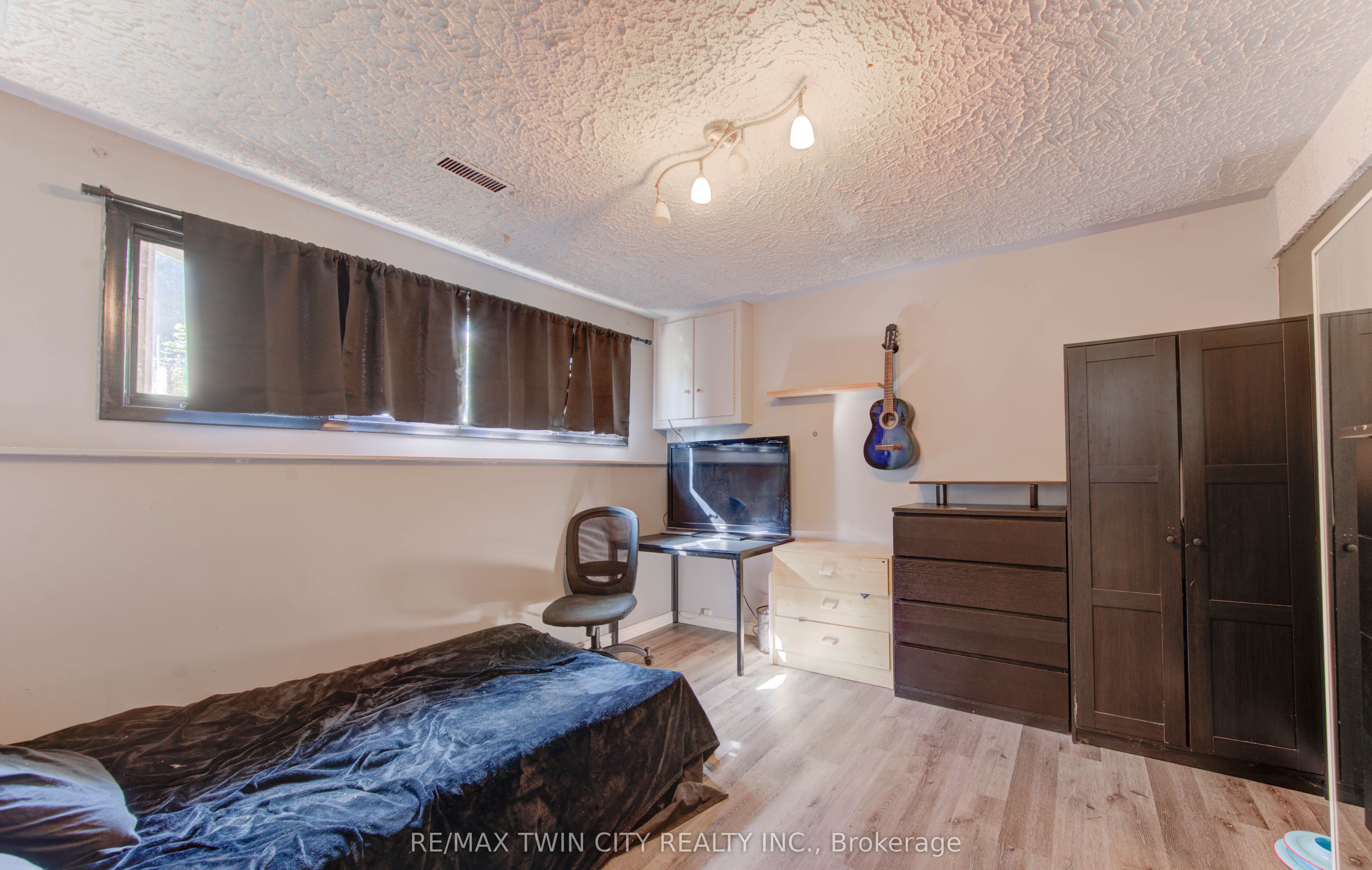 320 Country Hill Drive Property Photo 32