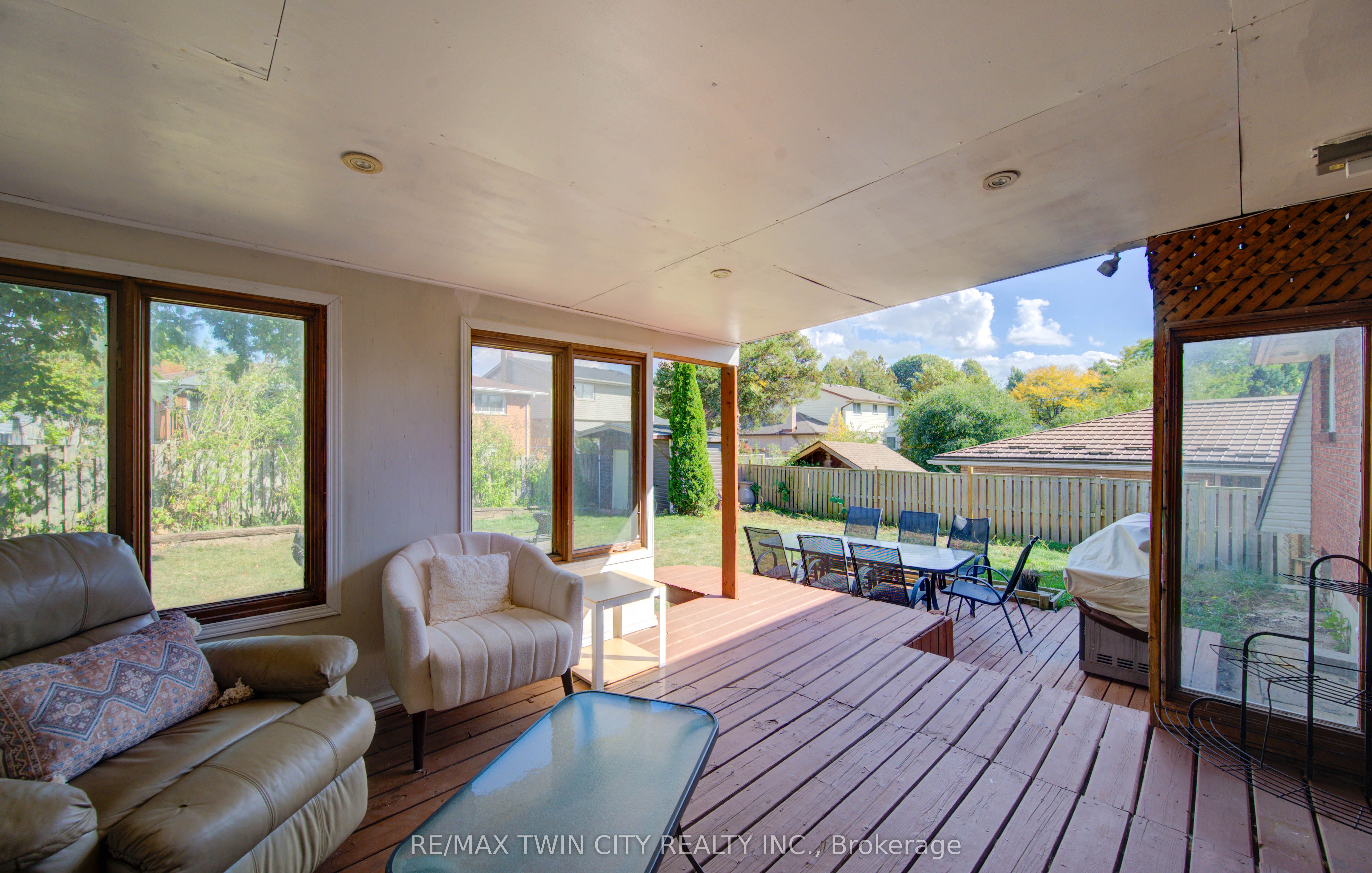 320 Country Hill Drive Property Photo 41