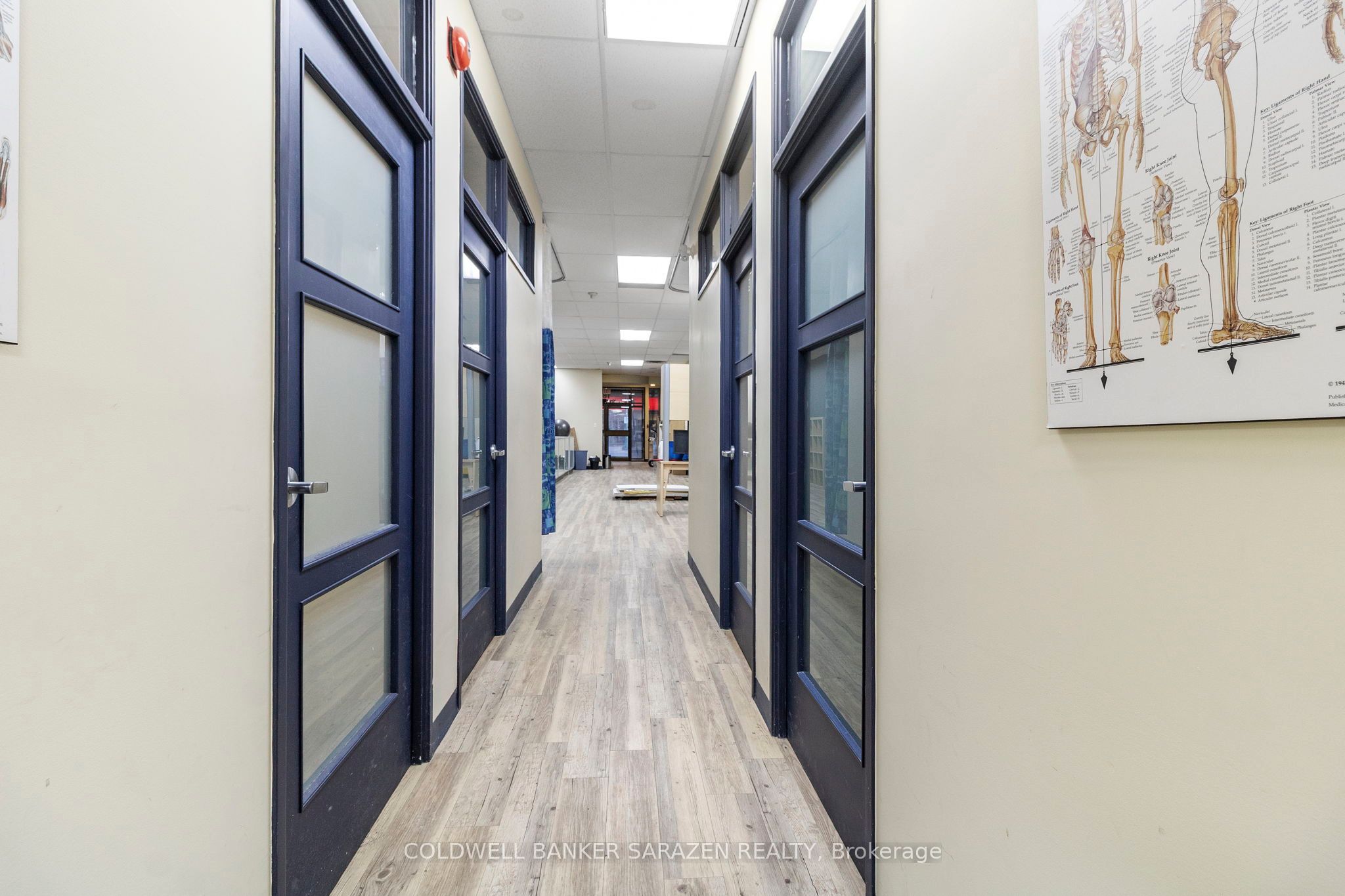 18 King St W Property Photo 10