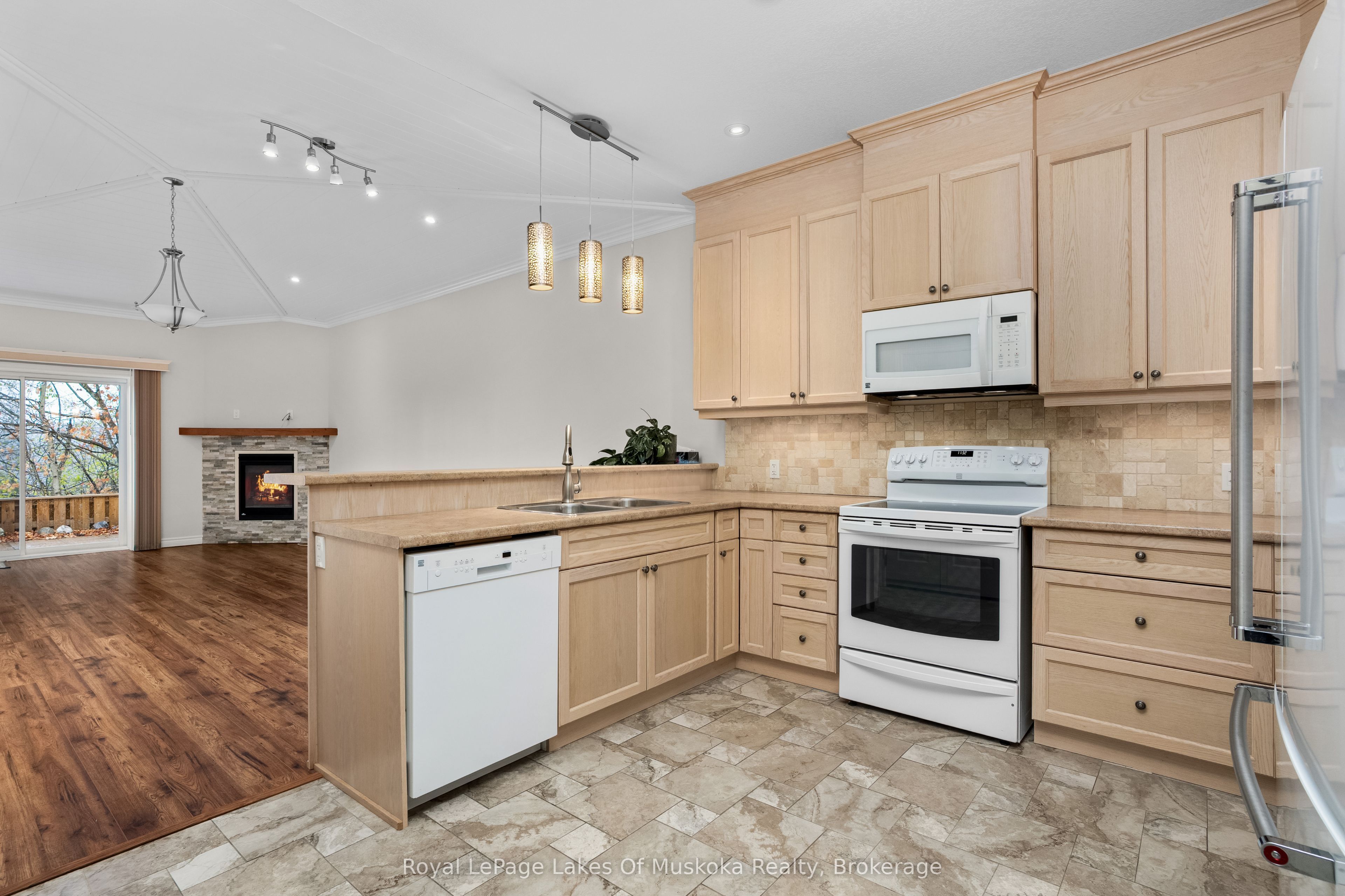 5 Jordan Lane 8 Property Photo 12