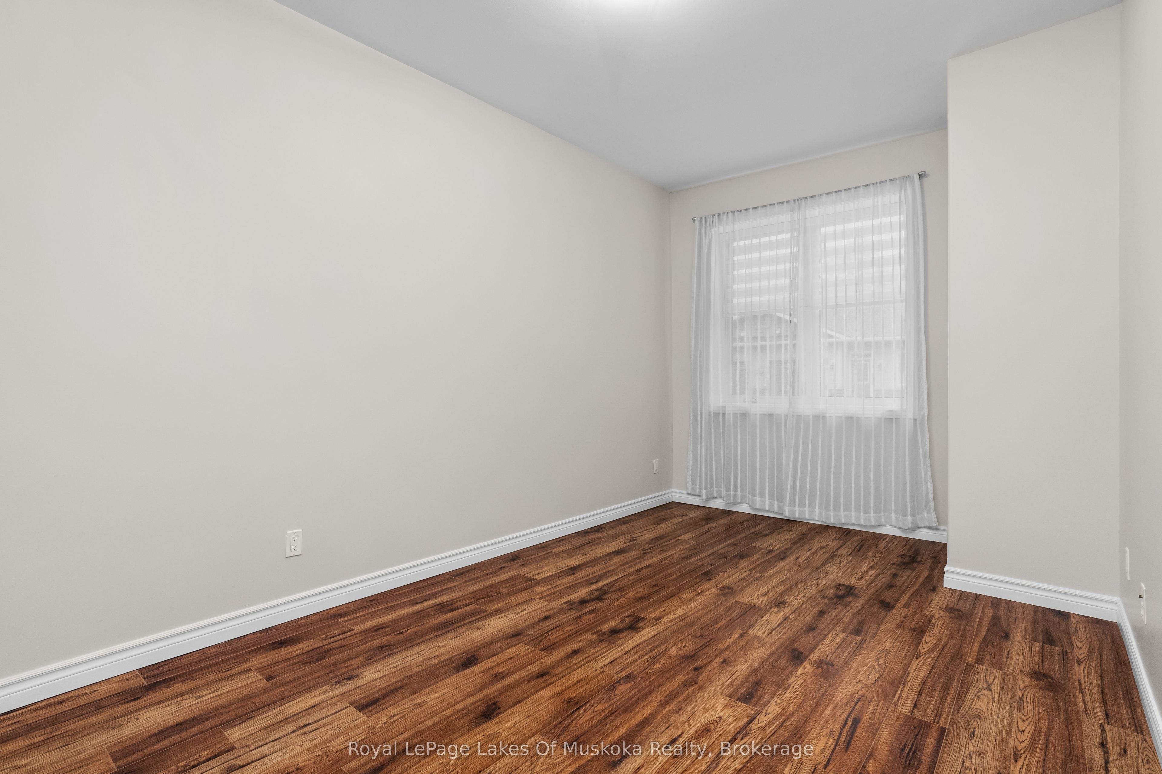 5 Jordan Lane 8 Property Photo 24