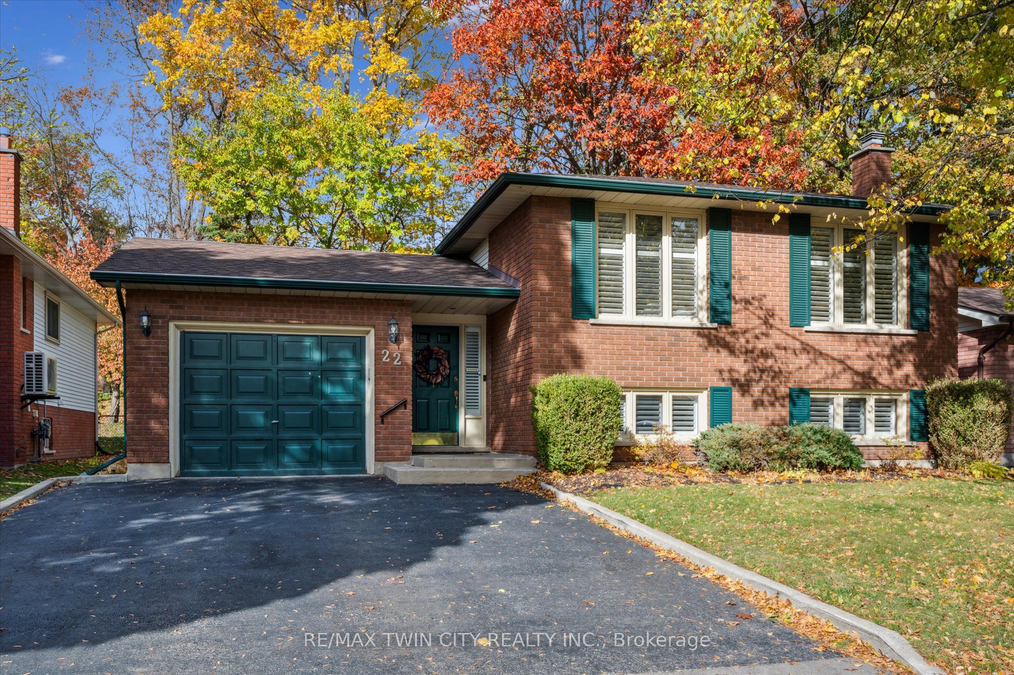 22 Myrtleville Drive Property Photo 1