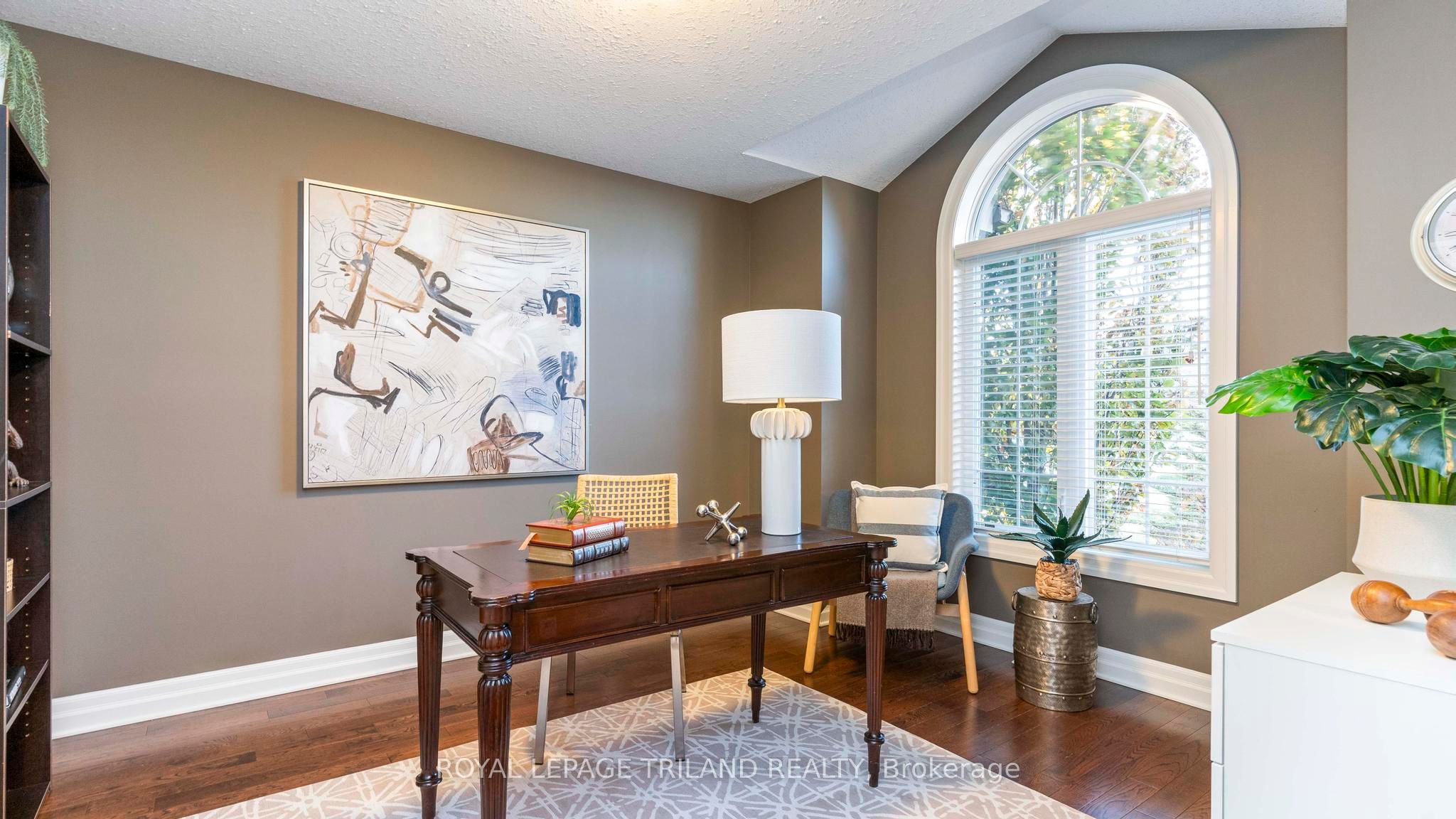 693 Newman Drive Property Photo 3