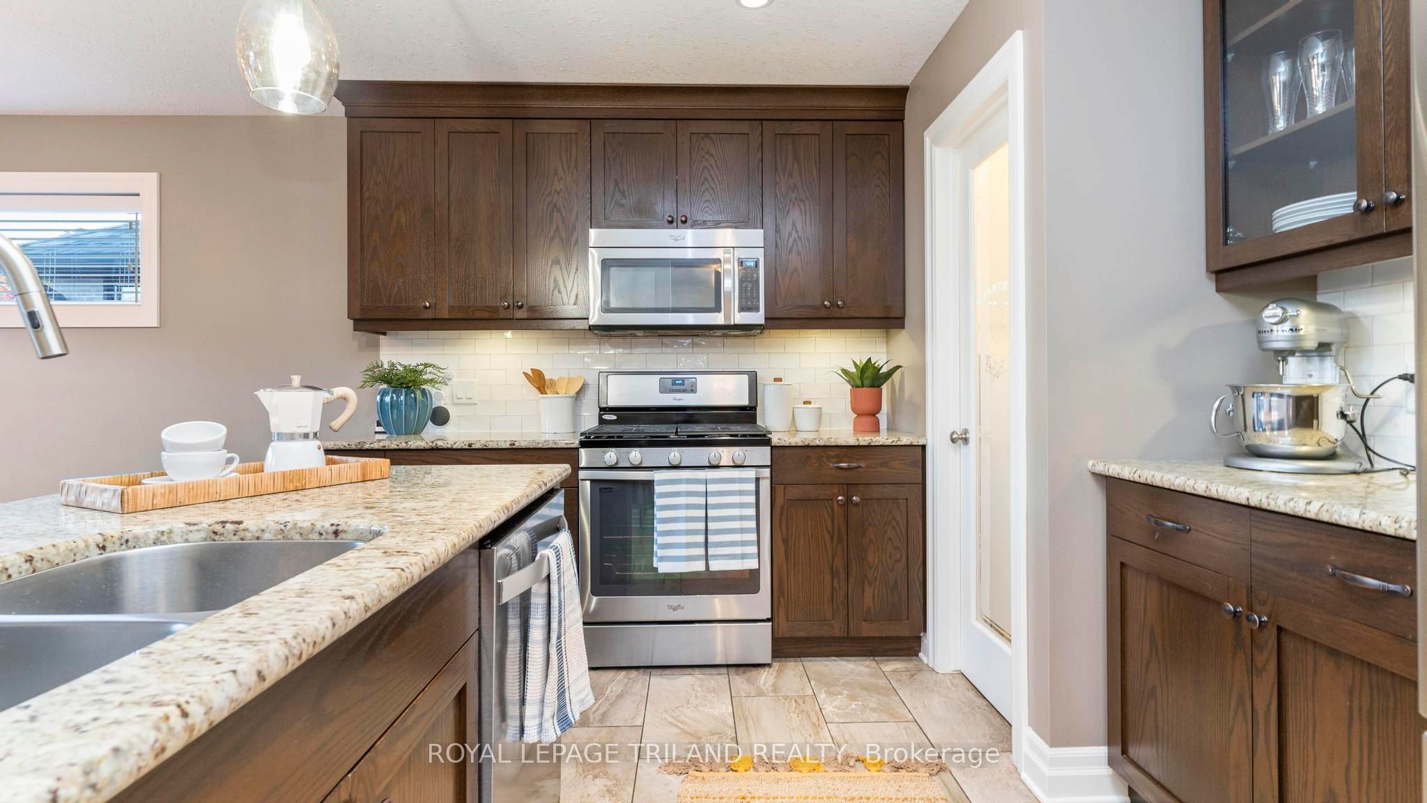 693 Newman Drive Property Photo 10