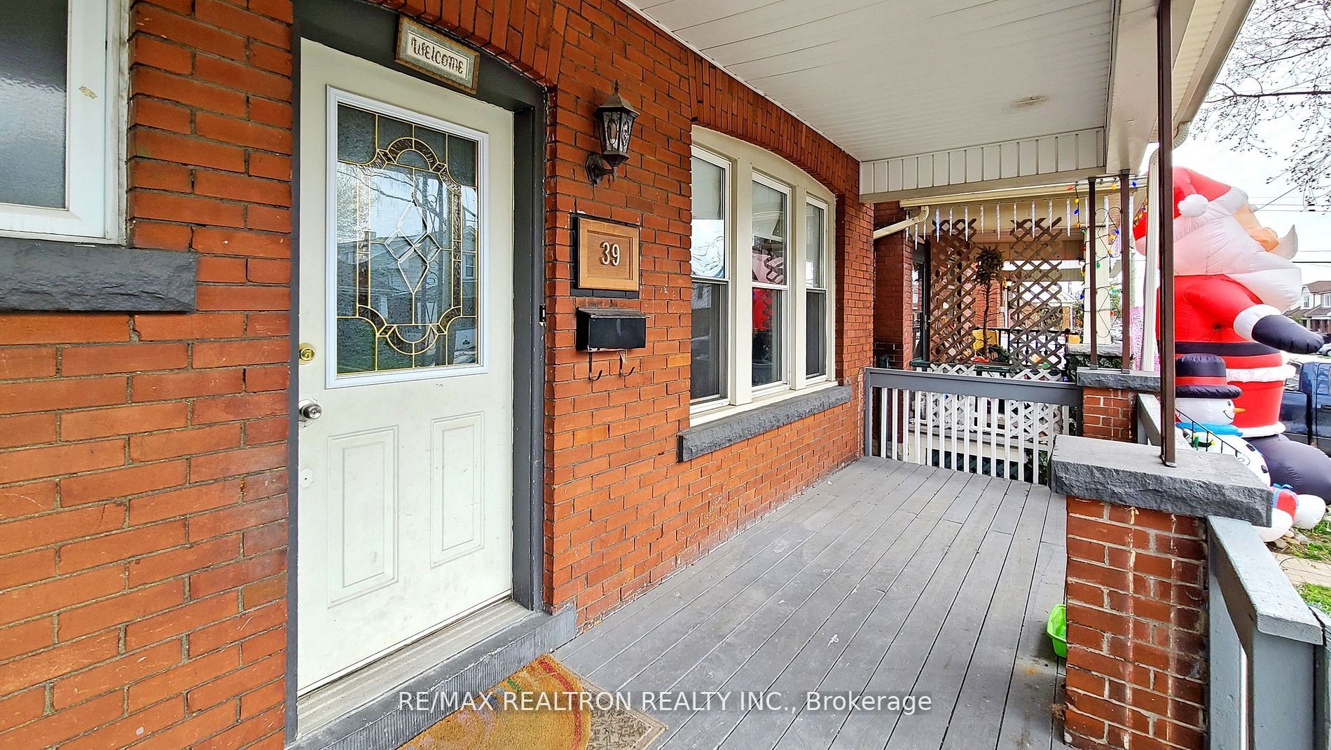 39 Belmont Ave Property Photo 1