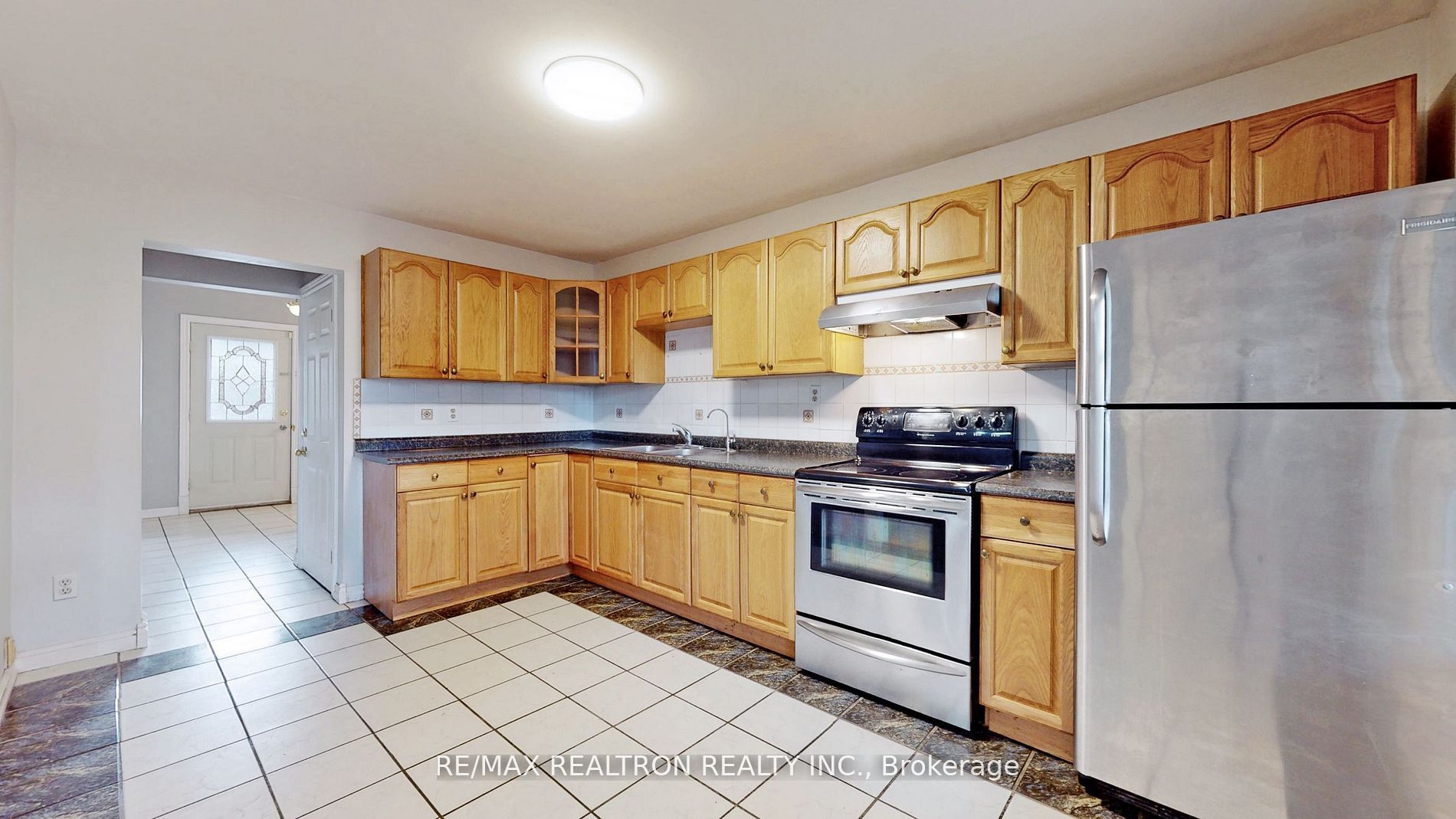 39 Belmont Ave Property Photo 3